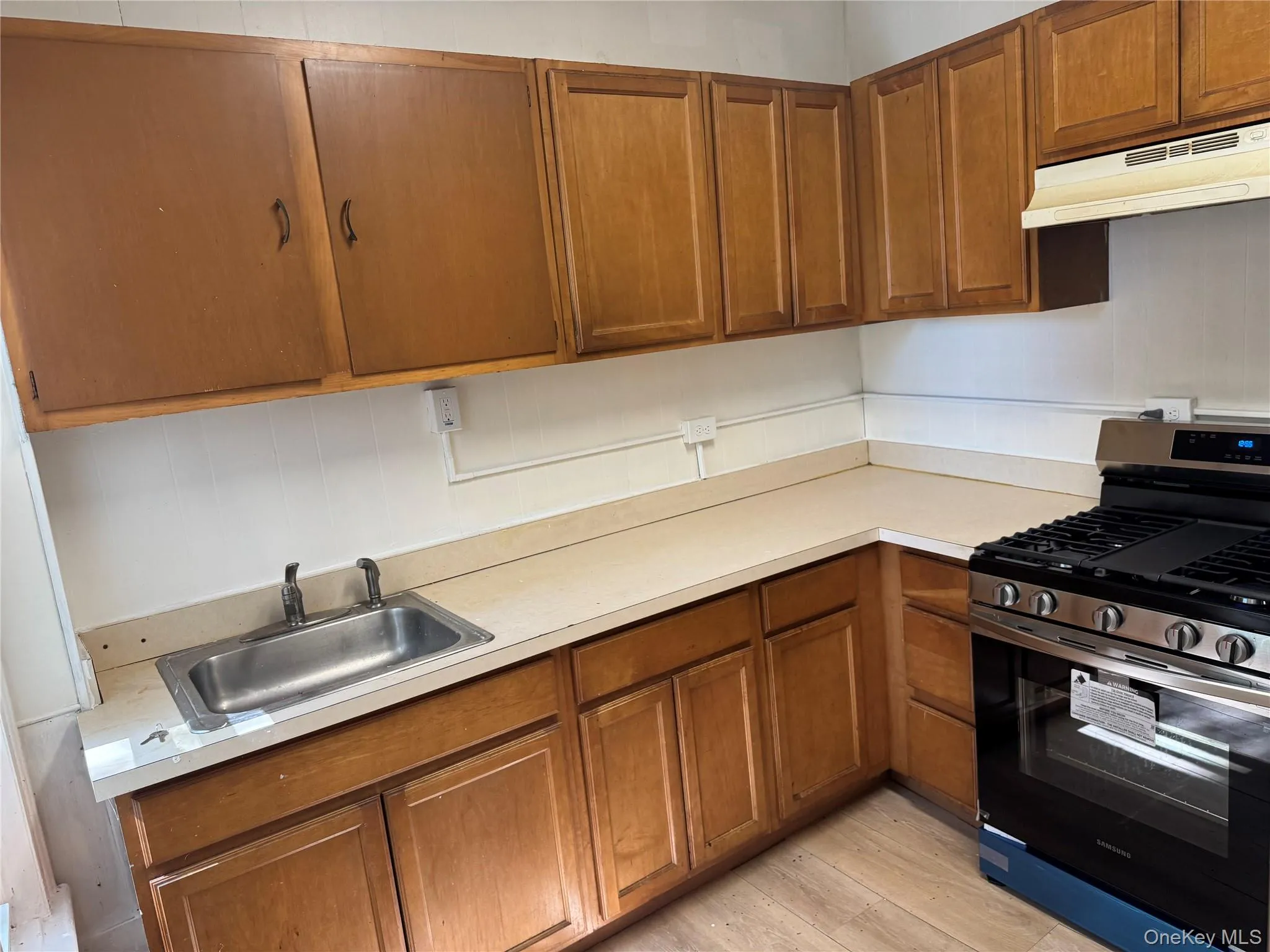54 Bridge Street, Poughkeepsie, NY, 2 Bedrooms Bedrooms, 4 Rooms Rooms,1 BathroomBathrooms,Residential Lease,For Rent,Bridge,0,1051064 54 Bridge Street, Poughkeepsie, NY, 2 Bedrooms Bedrooms, 4 Rooms Rooms,1 BathroomBathrooms,Residential Lease,For Rent,Bridge,0,1051064