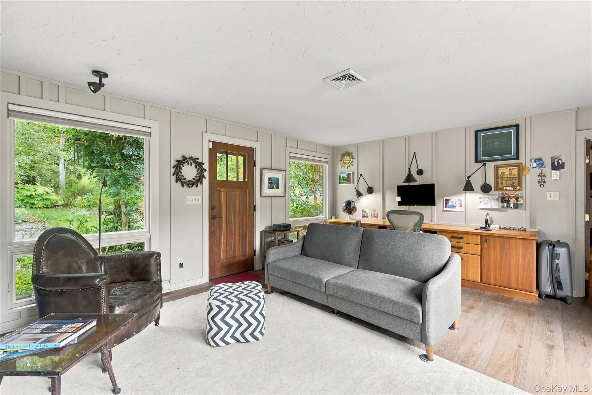 7 Wilber Lane, Woodstock, NY, 3 Bedrooms Bedrooms, 9 Rooms Rooms,3 BathroomsBathrooms,Residential,For Rent,Wilber,0,1051065 7 Wilber Lane, Woodstock, NY, 3 Bedrooms Bedrooms, 9 Rooms Rooms,3 BathroomsBathrooms,Residential,For Rent,Wilber,0,1051065