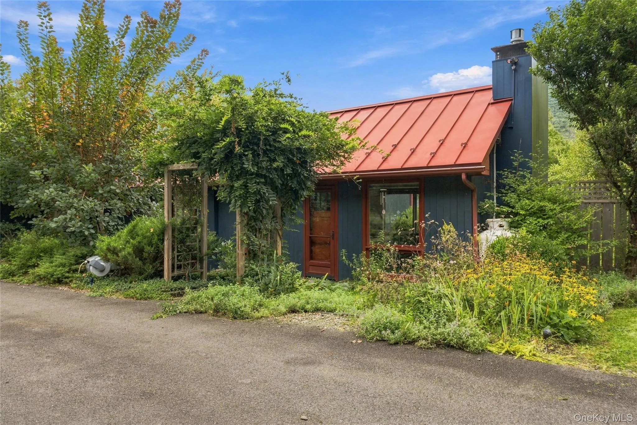 7 Wilber Lane, Woodstock, NY, 3 Bedrooms Bedrooms, 9 Rooms Rooms,3 BathroomsBathrooms,Residential,For Rent,Wilber,0,1051065 7 Wilber Lane, Woodstock, NY, 3 Bedrooms Bedrooms, 9 Rooms Rooms,3 BathroomsBathrooms,Residential,For Rent,Wilber,0,1051065
