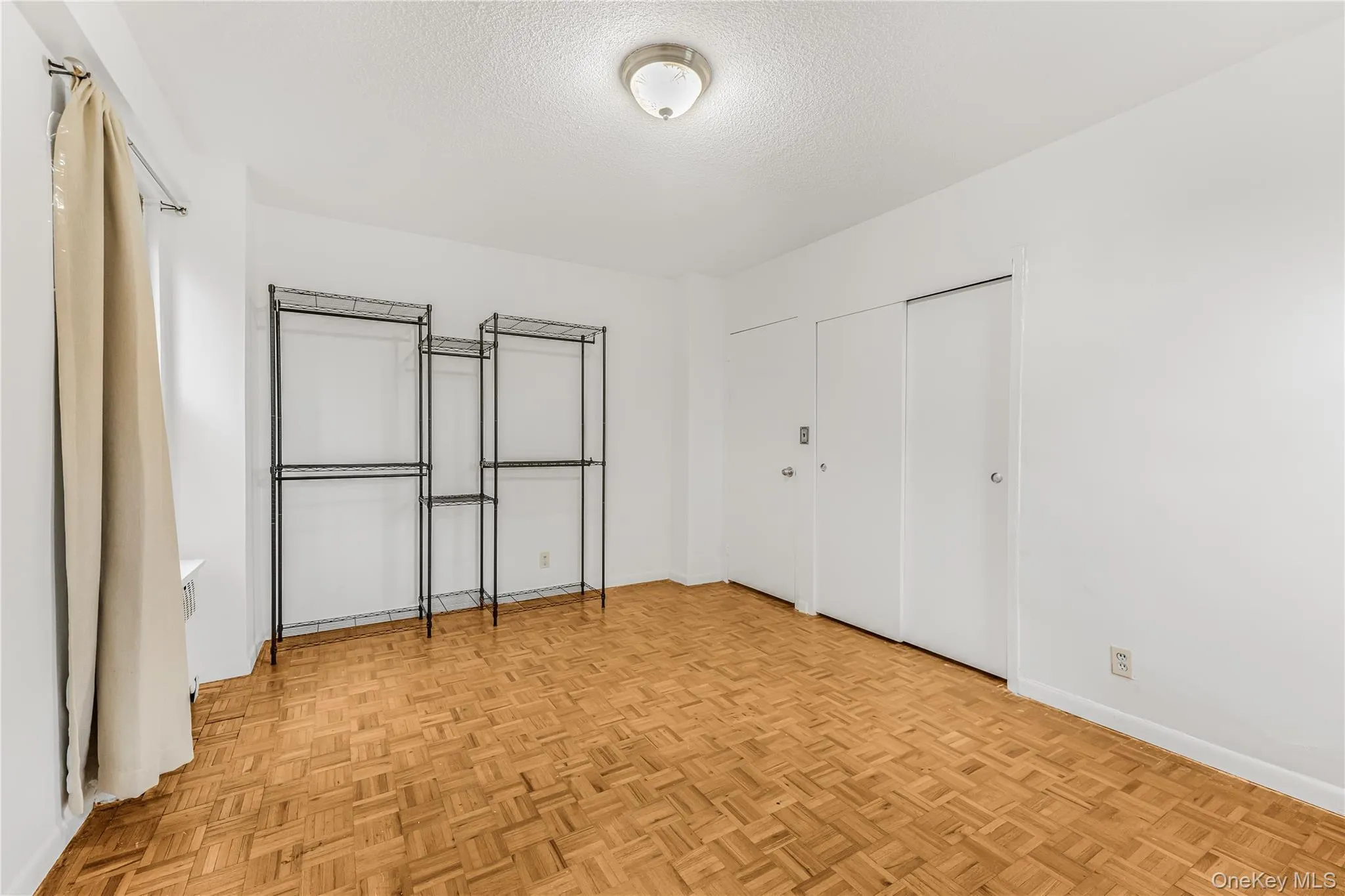 171 Pearsall, Mount Vernon, NY, 1 Bedroom Bedrooms, 4 Rooms Rooms,1 BathroomBathrooms,Residential,For Rent,Pearsall,0,1051076 171 Pearsall, Mount Vernon, NY, 1 Bedroom Bedrooms, 4 Rooms Rooms,1 BathroomBathrooms,Residential,For Rent,Pearsall,0,1051076