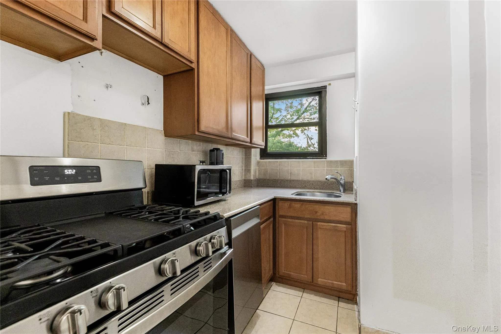 171 Pearsall, Mount Vernon, NY, 1 Bedroom Bedrooms, 4 Rooms Rooms,1 BathroomBathrooms,Residential,For Rent,Pearsall,0,1051076 171 Pearsall, Mount Vernon, NY, 1 Bedroom Bedrooms, 4 Rooms Rooms,1 BathroomBathrooms,Residential,For Rent,Pearsall,0,1051076