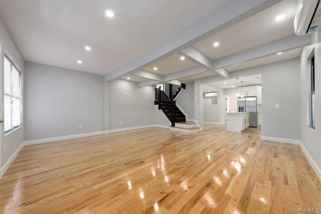 19716 Linden Boulevard, New York, NY, 5 Bedrooms Bedrooms, 10 Rooms Rooms,3 BathroomsBathrooms,Residential,For Rent,Linden,0,1051077 19716 Linden Boulevard, New York, NY, 5 Bedrooms Bedrooms, 10 Rooms Rooms,3 BathroomsBathrooms,Residential,For Rent,Linden,0,1051077