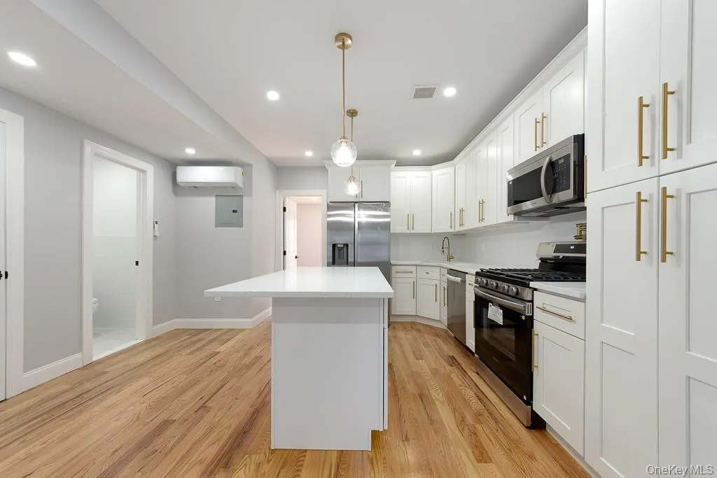 19716 Linden Boulevard, New York, NY, 5 Bedrooms Bedrooms, 10 Rooms Rooms,3 BathroomsBathrooms,Residential,For Rent,Linden,0,1051077 19716 Linden Boulevard, New York, NY, 5 Bedrooms Bedrooms, 10 Rooms Rooms,3 BathroomsBathrooms,Residential,For Rent,Linden,0,1051077