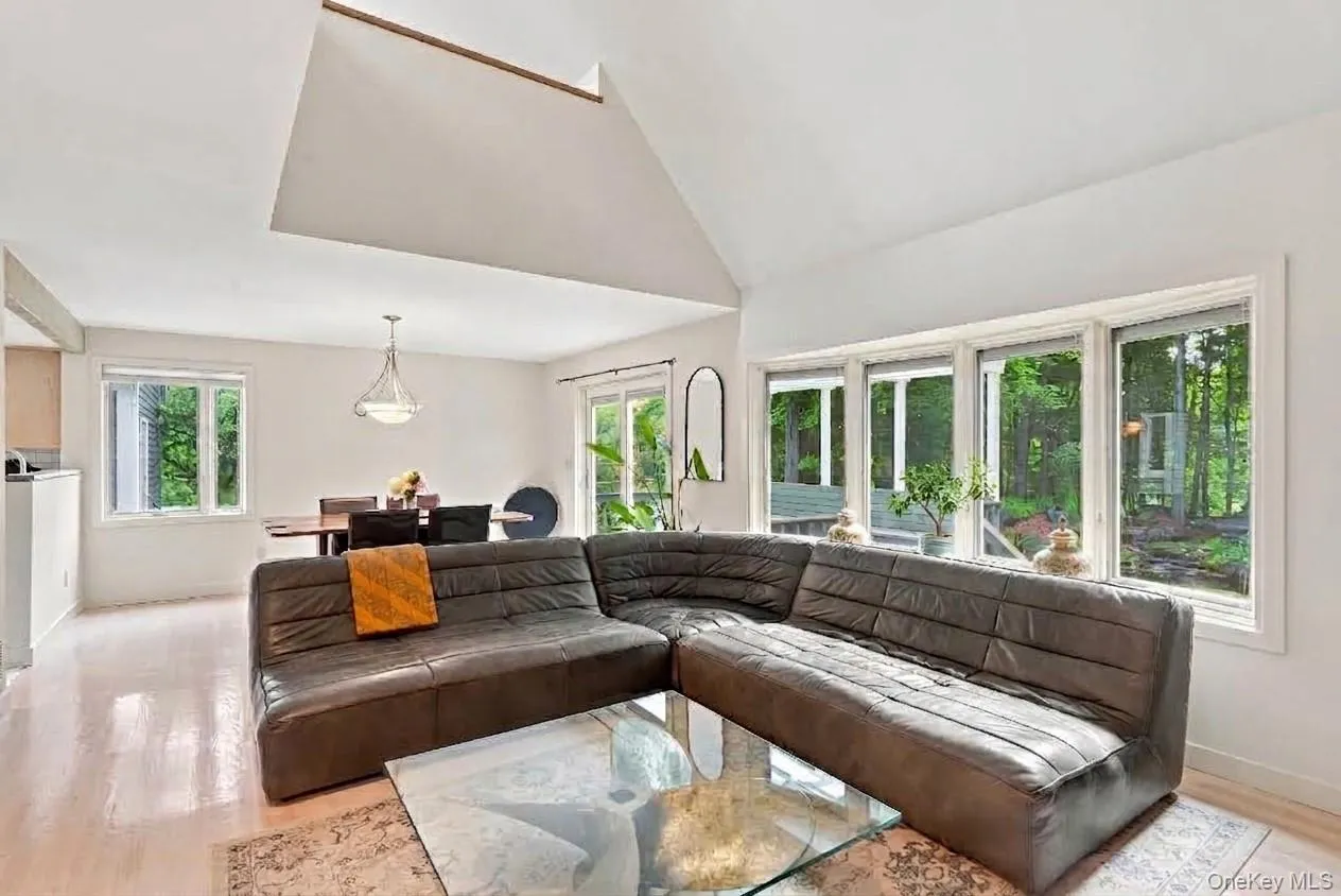 74 Ring Road, Pleasant Valley, NY, 3 Bedrooms Bedrooms, 9 Rooms Rooms,2 BathroomsBathrooms,Residential,For Rent,Ring,0,1051082 74 Ring Road, Pleasant Valley, NY, 3 Bedrooms Bedrooms, 9 Rooms Rooms,2 BathroomsBathrooms,Residential,For Rent,Ring,0,1051082
