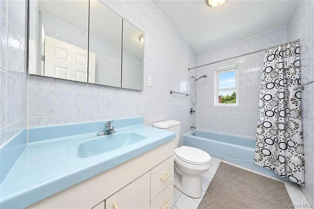 2454 18th Street, New York, NY, 3 Bedrooms Bedrooms, 7 Rooms Rooms,2 BathroomsBathrooms,Residential,For Rent,18th,0,1051086 2454 18th Street, New York, NY, 3 Bedrooms Bedrooms, 7 Rooms Rooms,2 BathroomsBathrooms,Residential,For Rent,18th,0,1051086