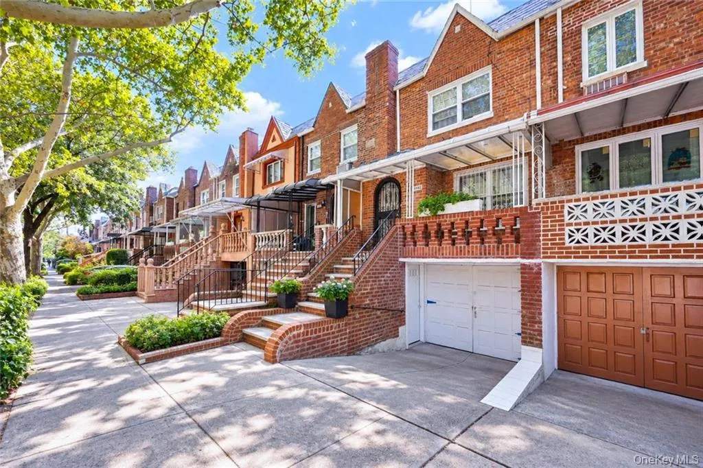 2454 18th Street, New York, NY, 3 Bedrooms Bedrooms, 7 Rooms Rooms,2 BathroomsBathrooms,Residential,For Rent,18th,0,1051086 2454 18th Street, New York, NY, 3 Bedrooms Bedrooms, 7 Rooms Rooms,2 BathroomsBathrooms,Residential,For Rent,18th,0,1051086