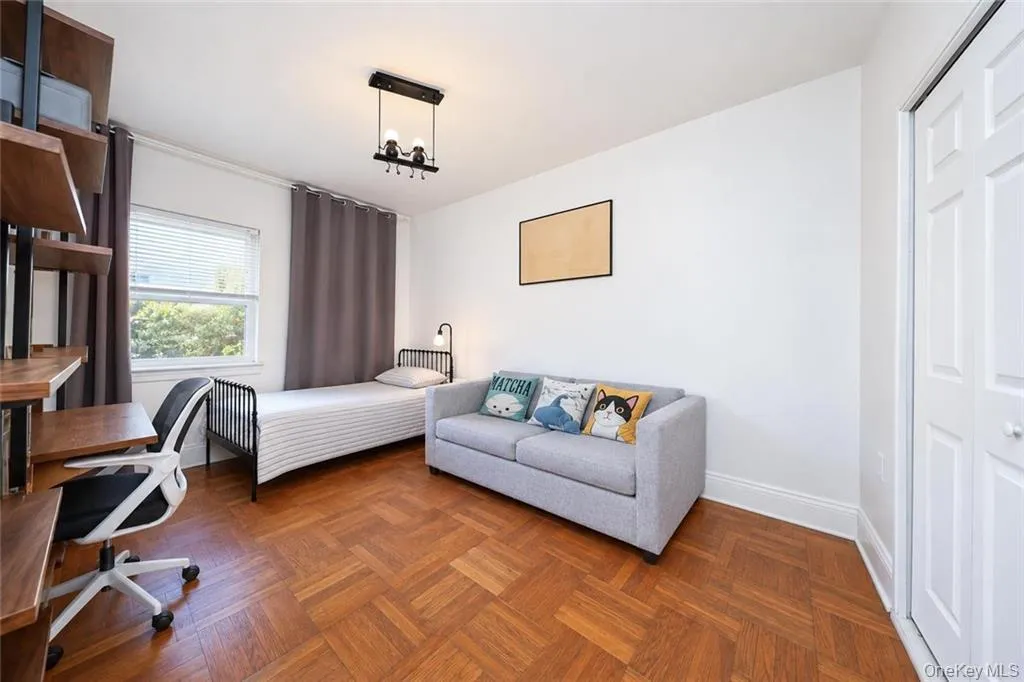2454 18th Street, New York, NY, 3 Bedrooms Bedrooms, 7 Rooms Rooms,2 BathroomsBathrooms,Residential,For Rent,18th,0,1051086 2454 18th Street, New York, NY, 3 Bedrooms Bedrooms, 7 Rooms Rooms,2 BathroomsBathrooms,Residential,For Rent,18th,0,1051086