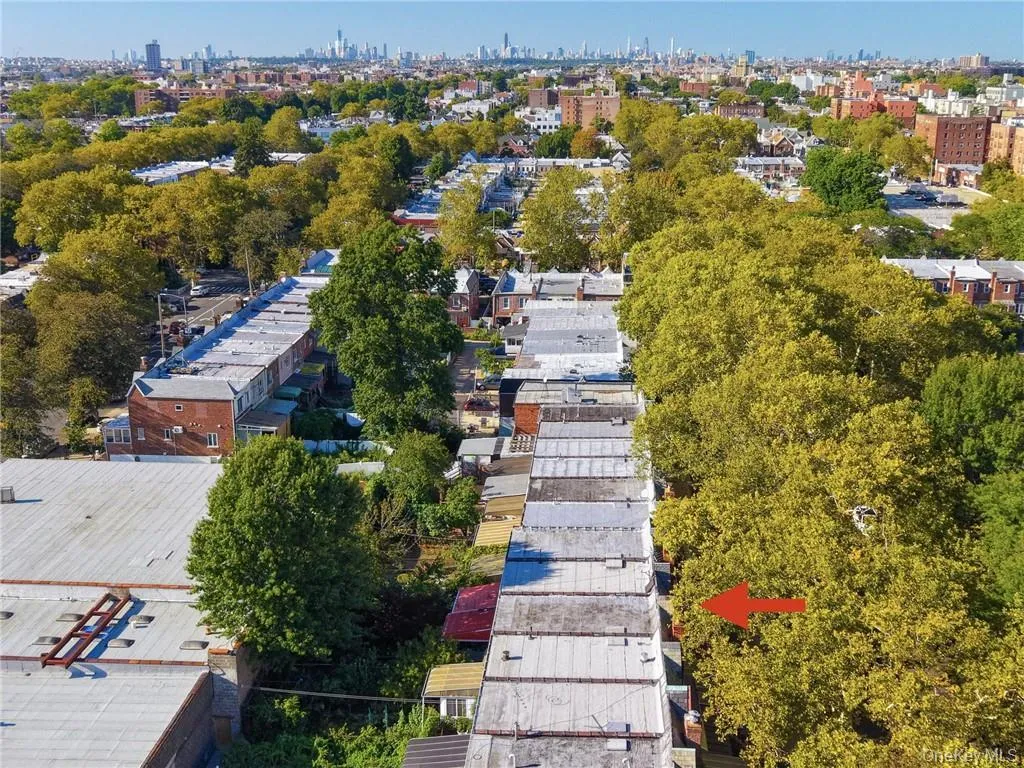 2454 18th Street, New York, NY, 3 Bedrooms Bedrooms, 7 Rooms Rooms,2 BathroomsBathrooms,Residential,For Rent,18th,0,1051086 2454 18th Street, New York, NY, 3 Bedrooms Bedrooms, 7 Rooms Rooms,2 BathroomsBathrooms,Residential,For Rent,18th,0,1051086