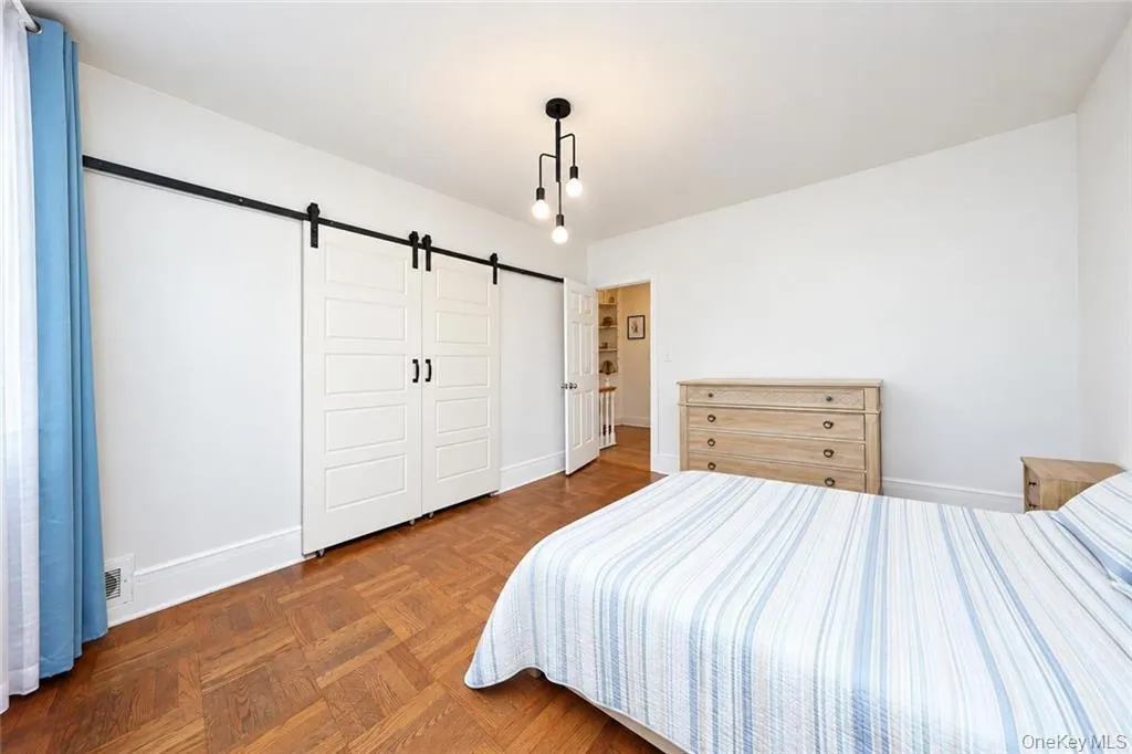 2454 18th Street, New York, NY, 3 Bedrooms Bedrooms, 7 Rooms Rooms,2 BathroomsBathrooms,Residential,For Rent,18th,0,1051086 2454 18th Street, New York, NY, 3 Bedrooms Bedrooms, 7 Rooms Rooms,2 BathroomsBathrooms,Residential,For Rent,18th,0,1051086