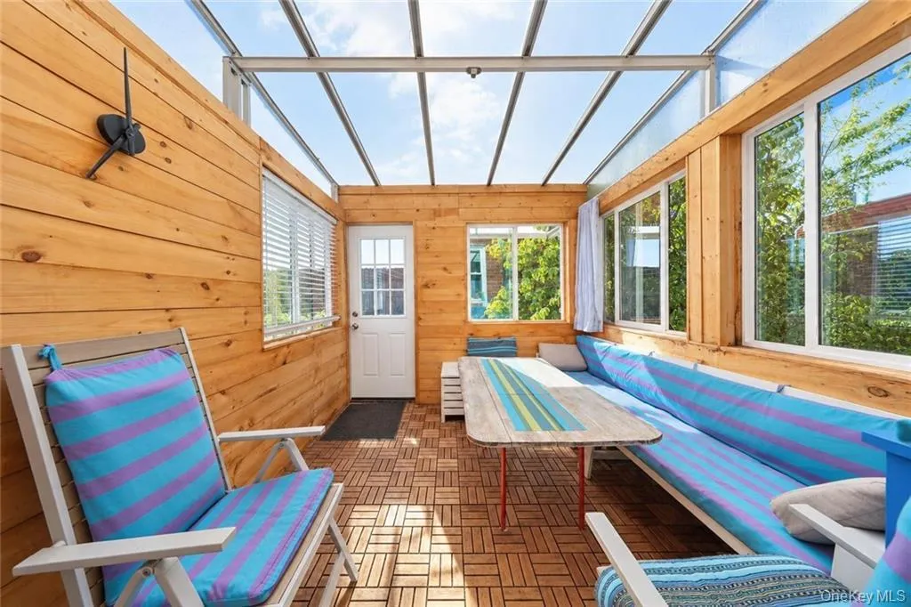 2454 18th Street, New York, NY, 3 Bedrooms Bedrooms, 7 Rooms Rooms,2 BathroomsBathrooms,Residential,For Rent,18th,0,1051086 2454 18th Street, New York, NY, 3 Bedrooms Bedrooms, 7 Rooms Rooms,2 BathroomsBathrooms,Residential,For Rent,18th,0,1051086