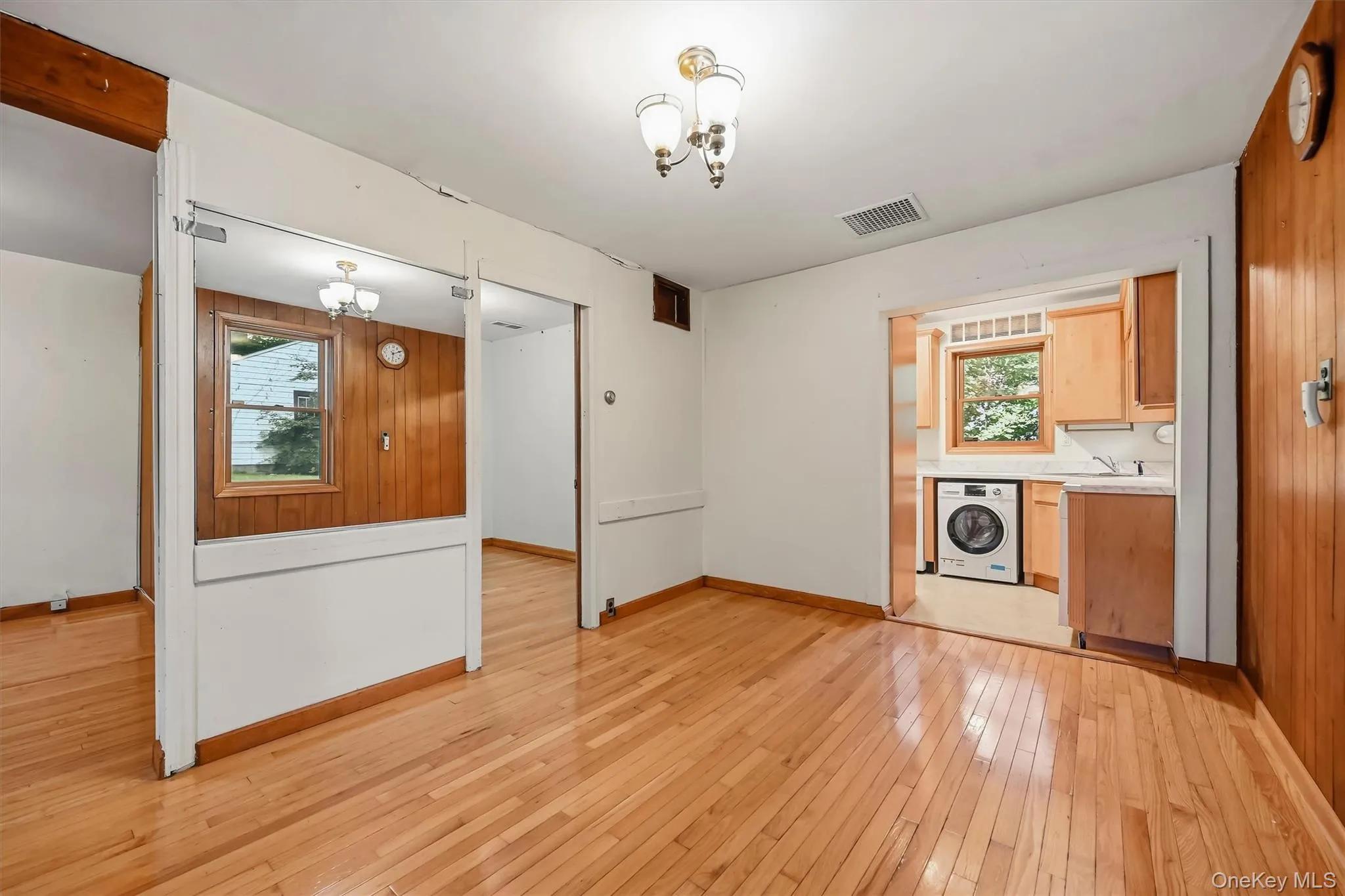 16 Cottage Avenue, Clarkstown, NY, 2 Bedrooms Bedrooms, 7 Rooms Rooms,1 BathroomBathrooms,Residential,For Rent,Cottage,0,1051097 16 Cottage Avenue, Clarkstown, NY, 2 Bedrooms Bedrooms, 7 Rooms Rooms,1 BathroomBathrooms,Residential,For Rent,Cottage,0,1051097