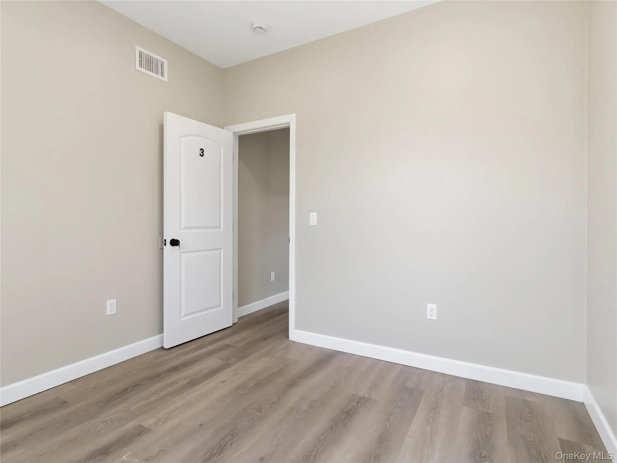 7813 58th Avenue, New York, NY, 3 Bedroom Bedrooms, 7 Room Rooms,1 BathroomBathrooms,Residential Lease,For Rent,58th,0,1051103 7813 58th Avenue, New York, NY, 3 Bedroom Bedrooms, 7 Room Rooms,1 BathroomBathrooms,Residential Lease,For Rent,58th,0,1051103