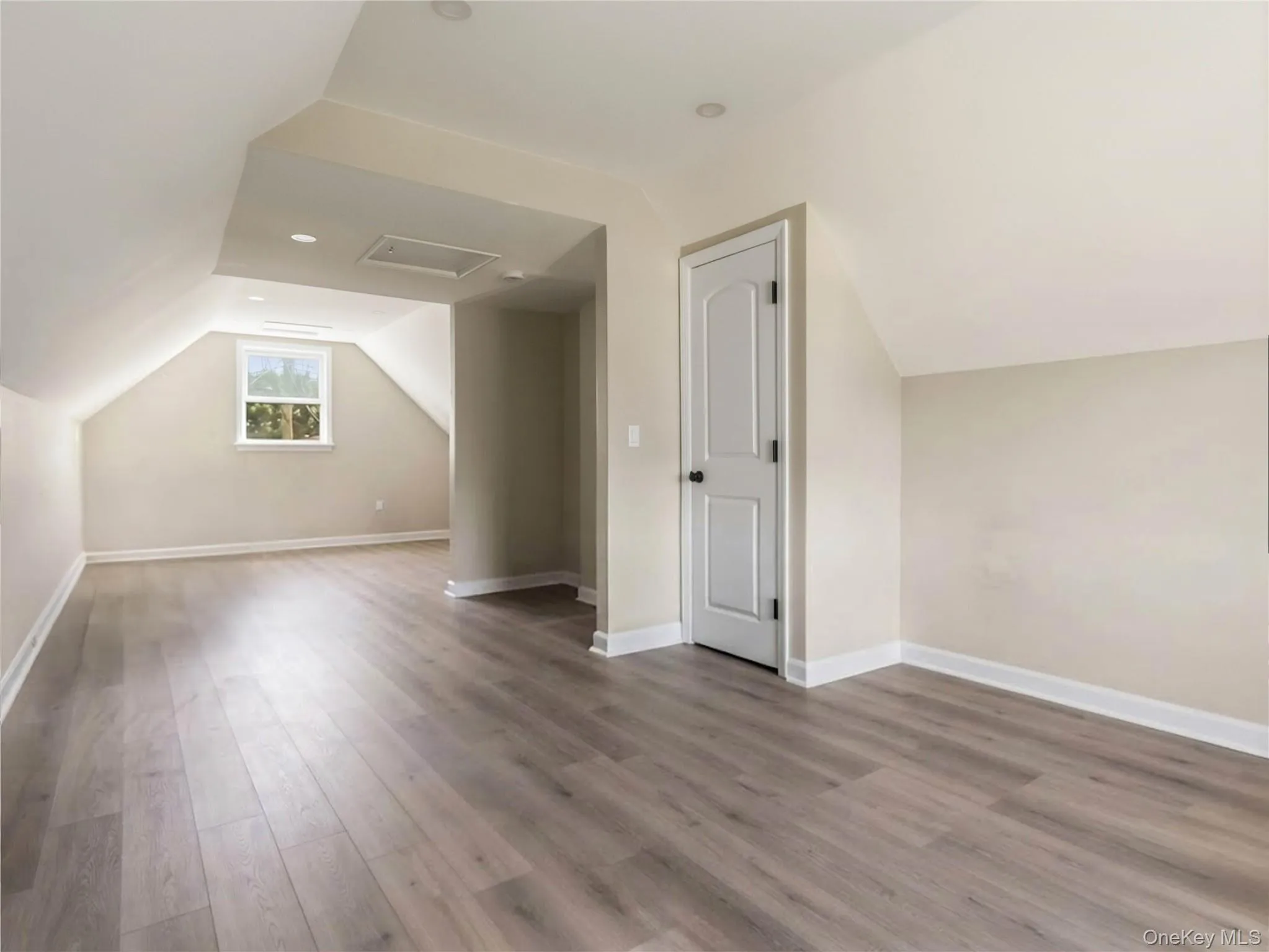 7813 58th Avenue, New York, NY, 3 Bedroom Bedrooms, 7 Room Rooms,1 BathroomBathrooms,Residential Lease,For Rent,58th,0,1051103 7813 58th Avenue, New York, NY, 3 Bedroom Bedrooms, 7 Room Rooms,1 BathroomBathrooms,Residential Lease,For Rent,58th,0,1051103