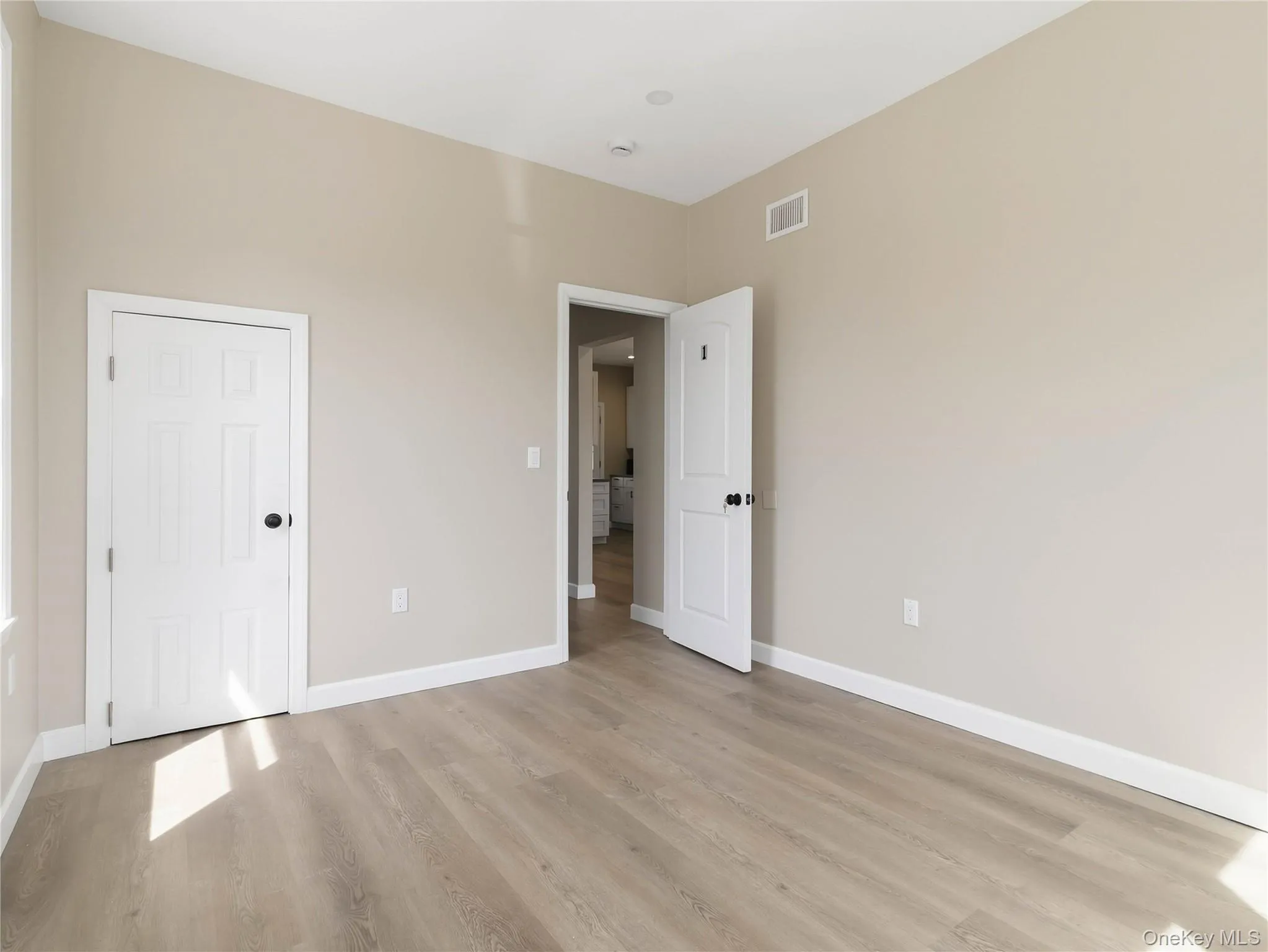7813 58th Avenue, New York, NY, 3 Bedroom Bedrooms, 7 Room Rooms,1 BathroomBathrooms,Residential Lease,For Rent,58th,0,1051103 7813 58th Avenue, New York, NY, 3 Bedroom Bedrooms, 7 Room Rooms,1 BathroomBathrooms,Residential Lease,For Rent,58th,0,1051103