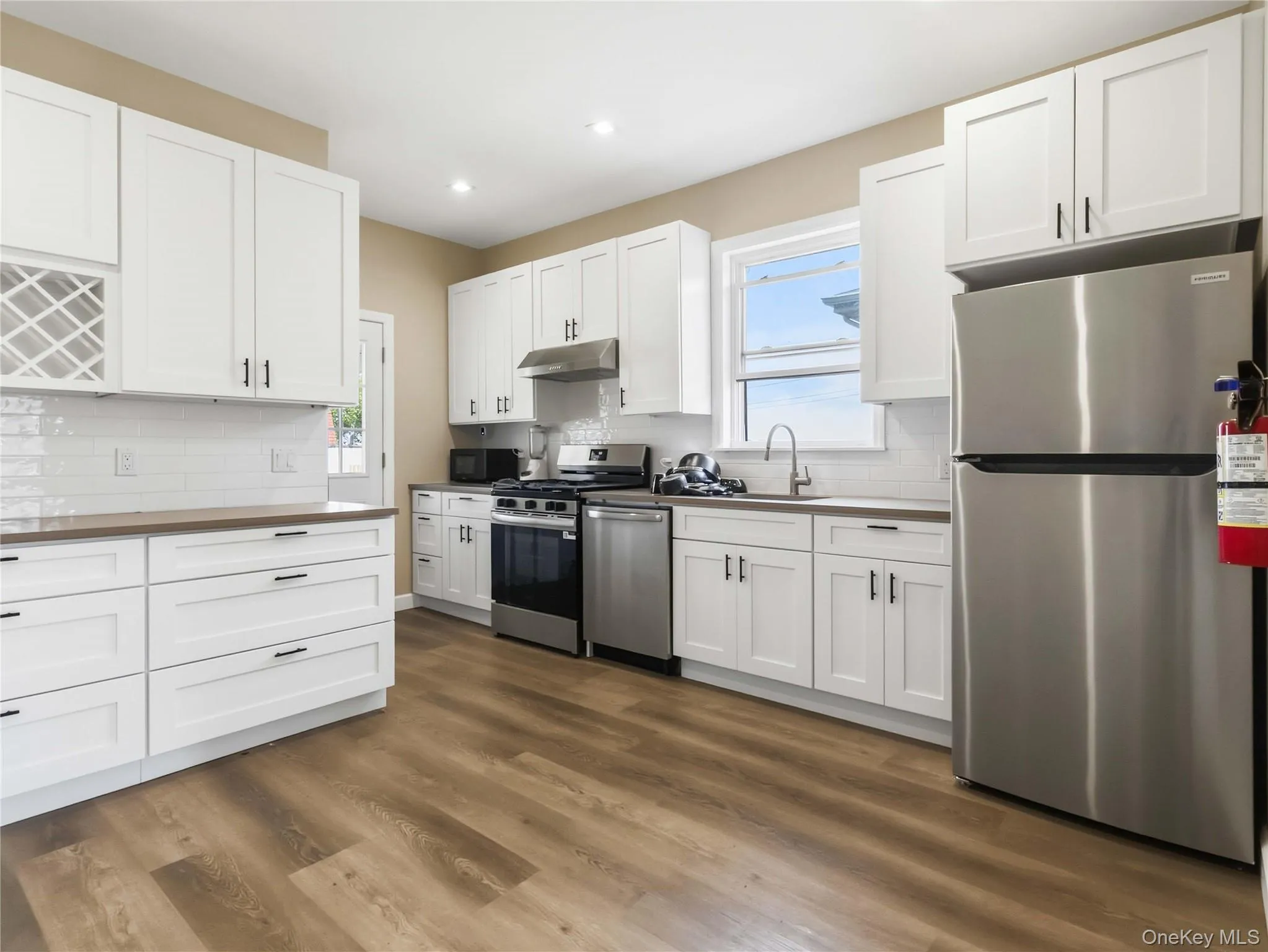 7813 58th Avenue, New York, NY, 3 Bedroom Bedrooms, 7 Room Rooms,1 BathroomBathrooms,Residential Lease,For Rent,58th,0,1051103 7813 58th Avenue, New York, NY, 3 Bedroom Bedrooms, 7 Room Rooms,1 BathroomBathrooms,Residential Lease,For Rent,58th,0,1051103