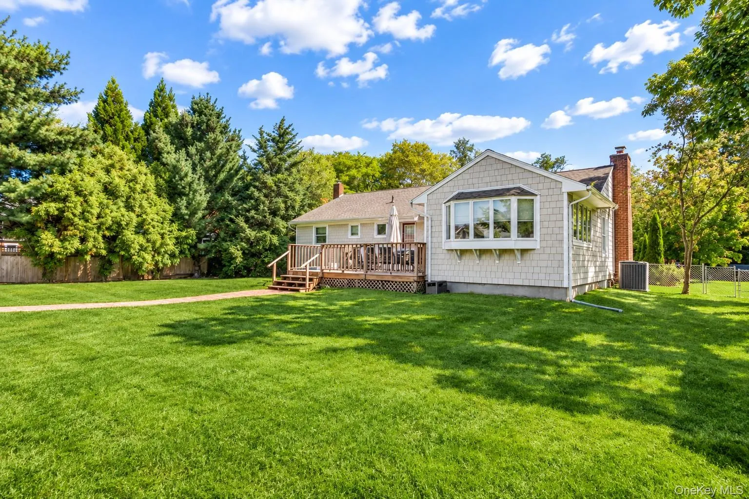 72 Penataquit Avenue, Islip, NY, 3 Bedrooms Bedrooms, 8 Rooms Rooms,1 BathroomBathrooms,Residential,For Rent,Penataquit,0,1051105 72 Penataquit Avenue, Islip, NY, 3 Bedrooms Bedrooms, 8 Rooms Rooms,1 BathroomBathrooms,Residential,For Rent,Penataquit,0,1051105