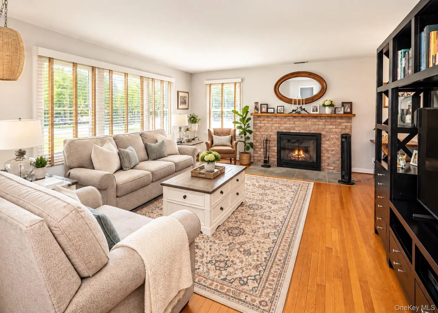 72 Penataquit Avenue, Islip, NY, 3 Bedrooms Bedrooms, 8 Rooms Rooms,1 BathroomBathrooms,Residential,For Rent,Penataquit,0,1051105 72 Penataquit Avenue, Islip, NY, 3 Bedrooms Bedrooms, 8 Rooms Rooms,1 BathroomBathrooms,Residential,For Rent,Penataquit,0,1051105