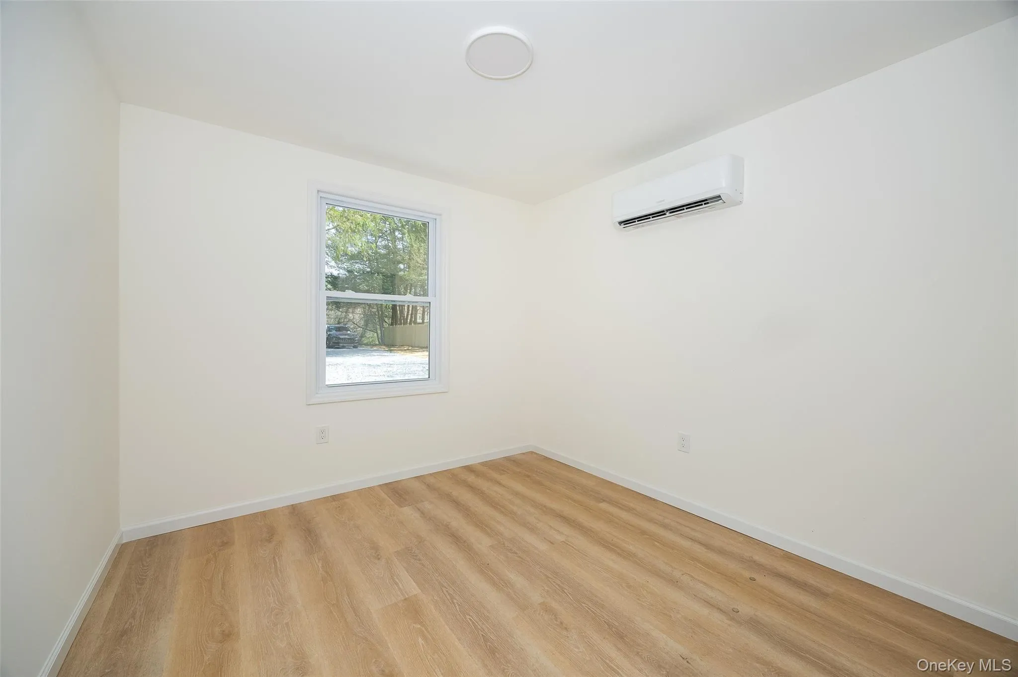 7 Eckelman Drive, Hyde Park, NY, 4 Bedrooms Bedrooms, 8 Rooms Rooms,2 BathroomsBathrooms,Residential Lease,For Rent,Eckelman,0,1051107 7 Eckelman Drive, Hyde Park, NY, 4 Bedrooms Bedrooms, 8 Rooms Rooms,2 BathroomsBathrooms,Residential Lease,For Rent,Eckelman,0,1051107