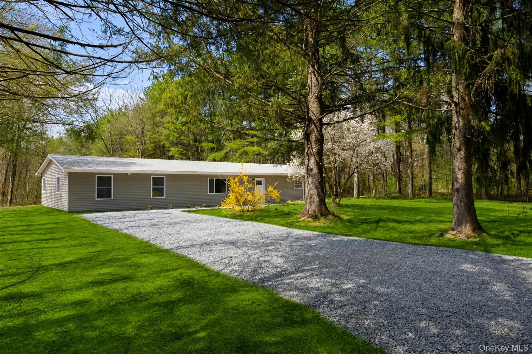7 Eckelman Drive, Hyde Park, NY, 4 Bedrooms Bedrooms, 8 Rooms Rooms,2 BathroomsBathrooms,Residential Lease,For Rent,Eckelman,0,1051107 7 Eckelman Drive, Hyde Park, NY, 4 Bedrooms Bedrooms, 8 Rooms Rooms,2 BathroomsBathrooms,Residential Lease,For Rent,Eckelman,0,1051107