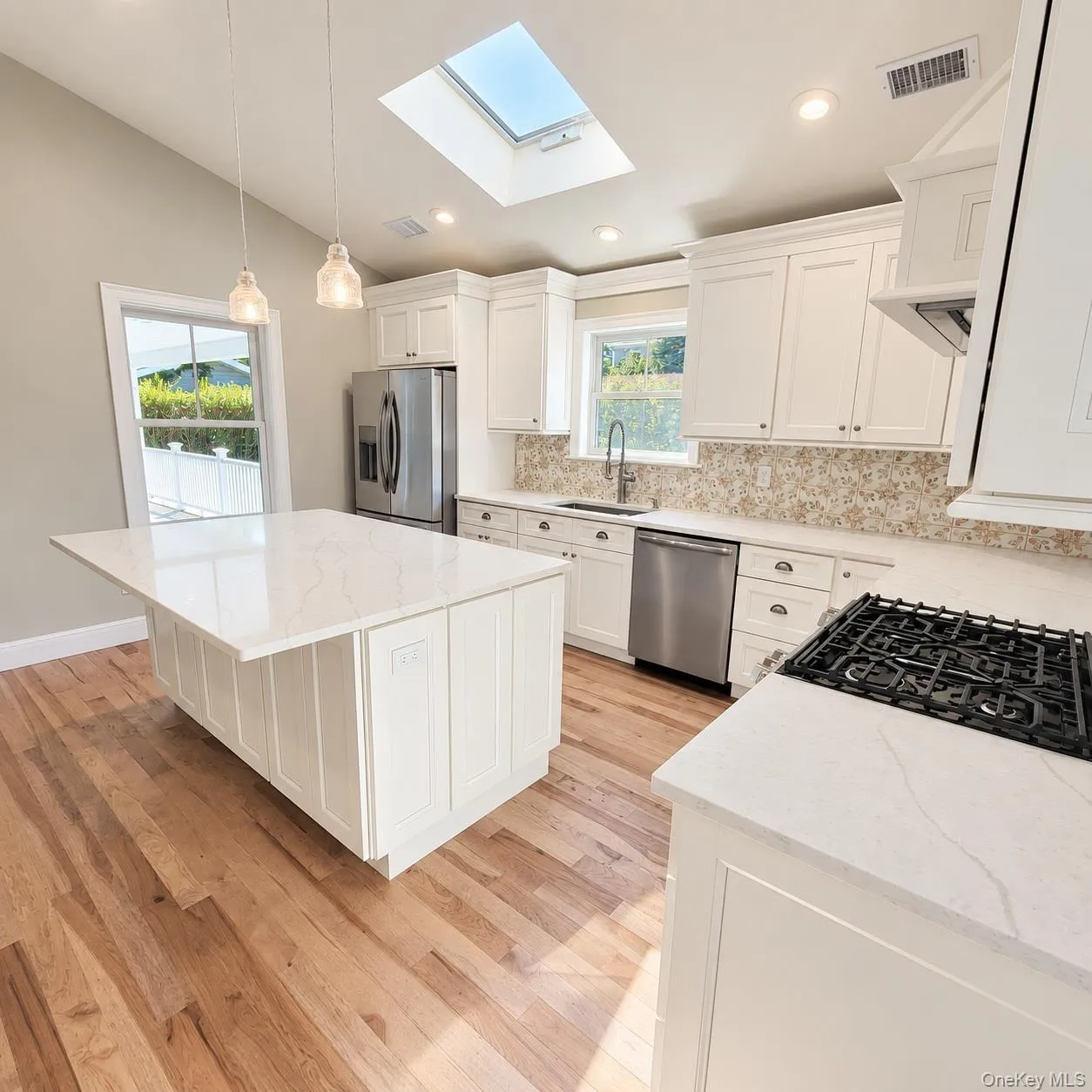 5 Lane G, Huntington, NY, 3 Bedrooms Bedrooms, 9 Rooms Rooms,2 BathroomsBathrooms,Residential,For Rent,Lane G,0,1051108 5 Lane G, Huntington, NY, 3 Bedrooms Bedrooms, 9 Rooms Rooms,2 BathroomsBathrooms,Residential,For Rent,Lane G,0,1051108