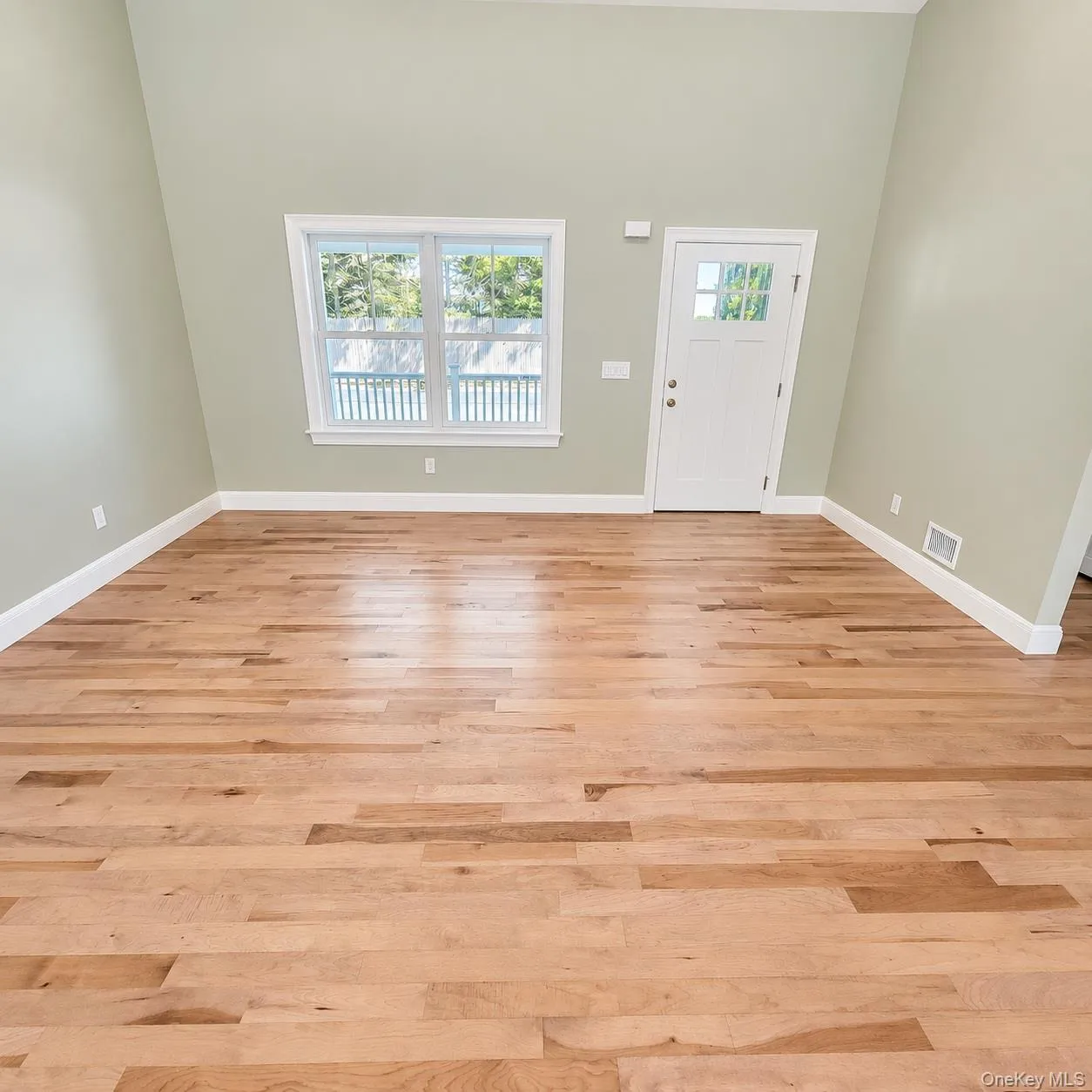 5 Lane G, Huntington, NY, 3 Bedrooms Bedrooms, 9 Rooms Rooms,2 BathroomsBathrooms,Residential,For Rent,Lane G,0,1051108 5 Lane G, Huntington, NY, 3 Bedrooms Bedrooms, 9 Rooms Rooms,2 BathroomsBathrooms,Residential,For Rent,Lane G,0,1051108