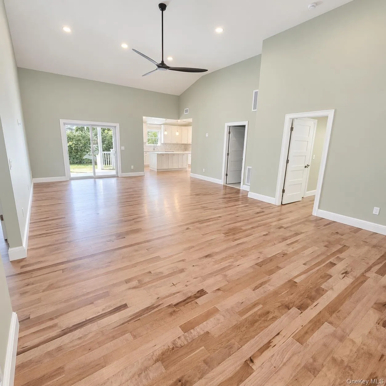 5 Lane G, Huntington, NY, 3 Bedrooms Bedrooms, 9 Rooms Rooms,2 BathroomsBathrooms,Residential,For Rent,Lane G,0,1051108 5 Lane G, Huntington, NY, 3 Bedrooms Bedrooms, 9 Rooms Rooms,2 BathroomsBathrooms,Residential,For Rent,Lane G,0,1051108