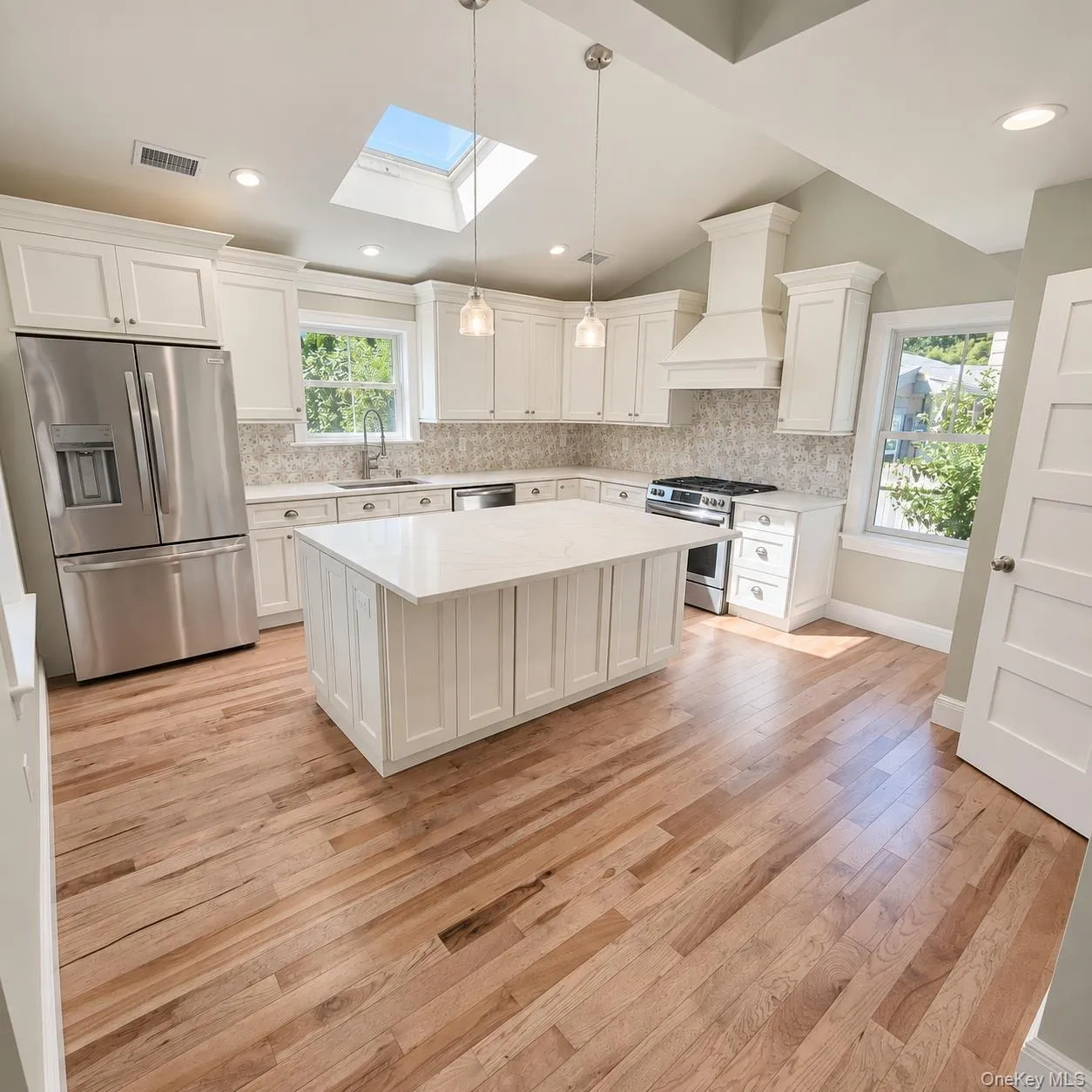 5 Lane G, Huntington, NY, 3 Bedrooms Bedrooms, 9 Rooms Rooms,2 BathroomsBathrooms,Residential,For Rent,Lane G,0,1051108 5 Lane G, Huntington, NY, 3 Bedrooms Bedrooms, 9 Rooms Rooms,2 BathroomsBathrooms,Residential,For Rent,Lane G,0,1051108