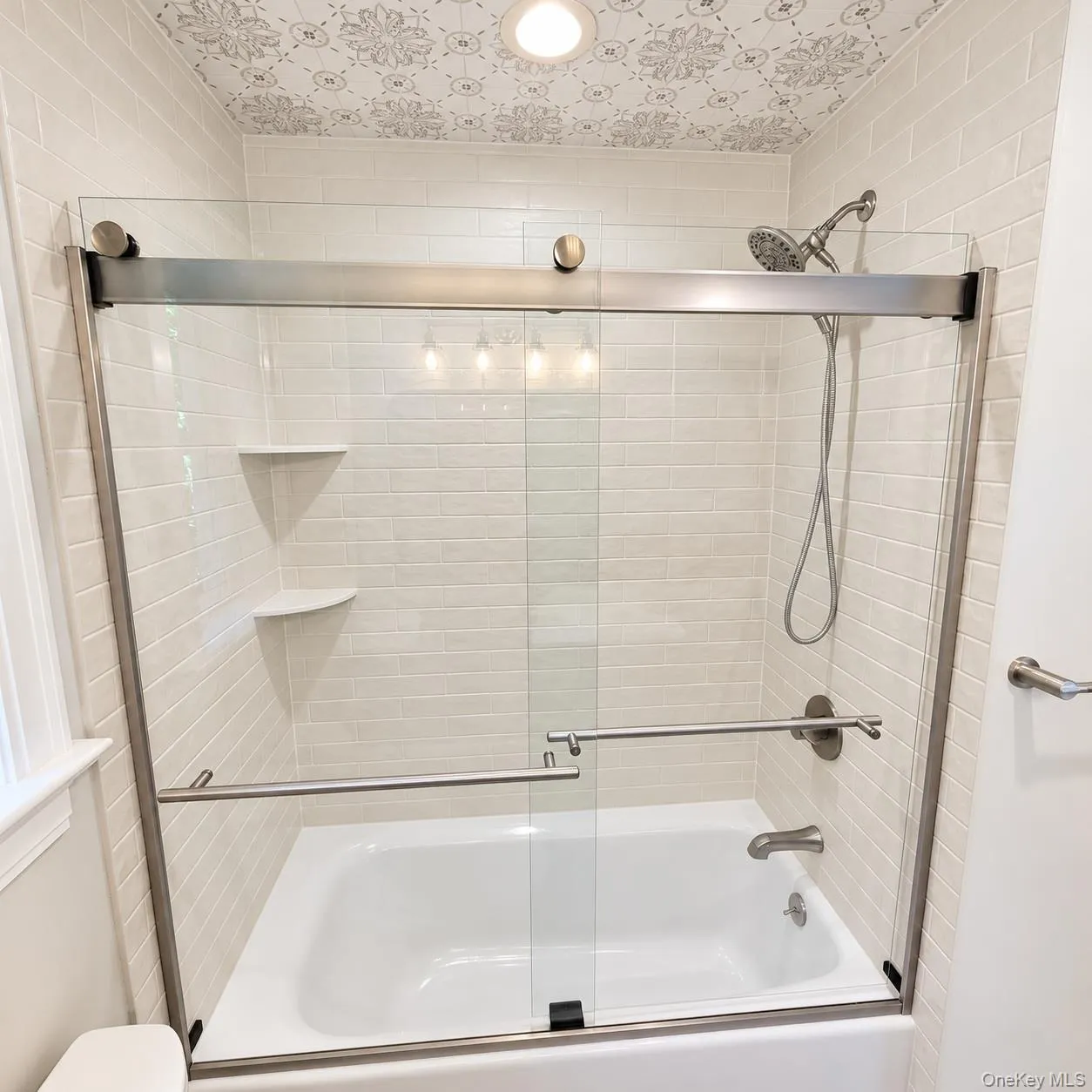 5 Lane G, Huntington, NY, 3 Bedrooms Bedrooms, 9 Rooms Rooms,2 BathroomsBathrooms,Residential,For Rent,Lane G,0,1051108 5 Lane G, Huntington, NY, 3 Bedrooms Bedrooms, 9 Rooms Rooms,2 BathroomsBathrooms,Residential,For Rent,Lane G,0,1051108