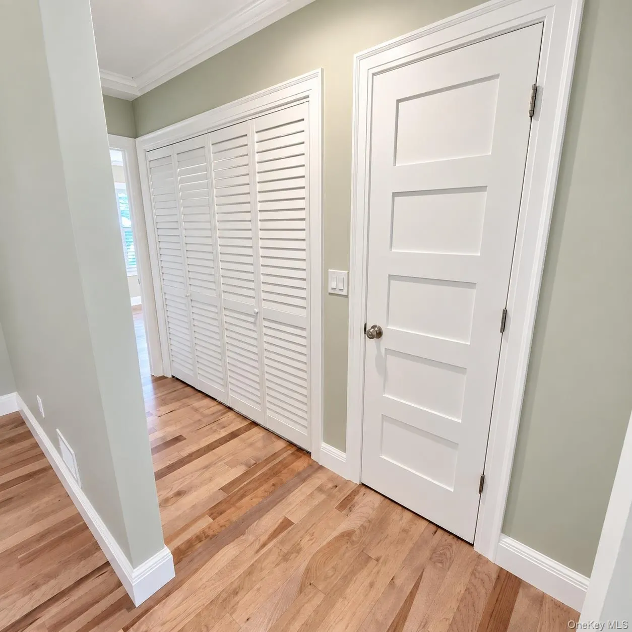 5 Lane G, Huntington, NY, 3 Bedrooms Bedrooms, 9 Rooms Rooms,2 BathroomsBathrooms,Residential,For Rent,Lane G,0,1051108 5 Lane G, Huntington, NY, 3 Bedrooms Bedrooms, 9 Rooms Rooms,2 BathroomsBathrooms,Residential,For Rent,Lane G,0,1051108
