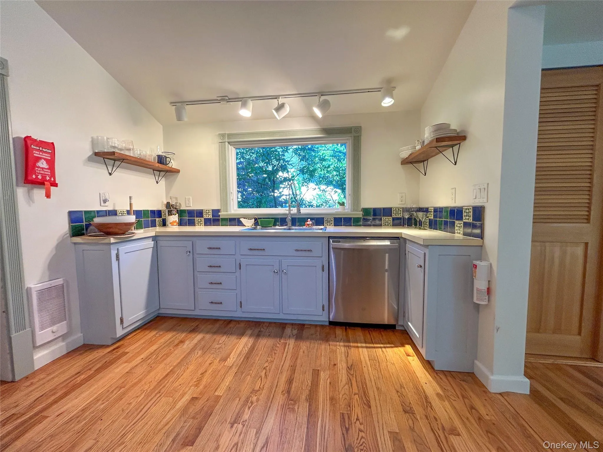 70 Store Road, Rochester, NY, 3 Bedrooms Bedrooms, 7 Rooms Rooms,1 BathroomBathrooms,Residential Lease,For Rent,Store,0,1051109 70 Store Road, Rochester, NY, 3 Bedrooms Bedrooms, 7 Rooms Rooms,1 BathroomBathrooms,Residential Lease,For Rent,Store,0,1051109