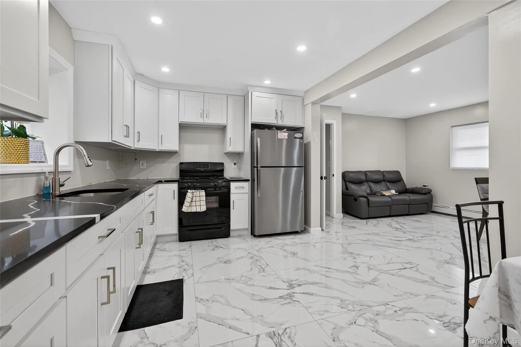 11 Pennsylvania Avenue, Monroe, NY, 4 Bedrooms Bedrooms, 8 Rooms Rooms,3 BathroomsBathrooms,Residential,For Rent,Pennsylvania,0,1051111 11 Pennsylvania Avenue, Monroe, NY, 4 Bedrooms Bedrooms, 8 Rooms Rooms,3 BathroomsBathrooms,Residential,For Rent,Pennsylvania,0,1051111