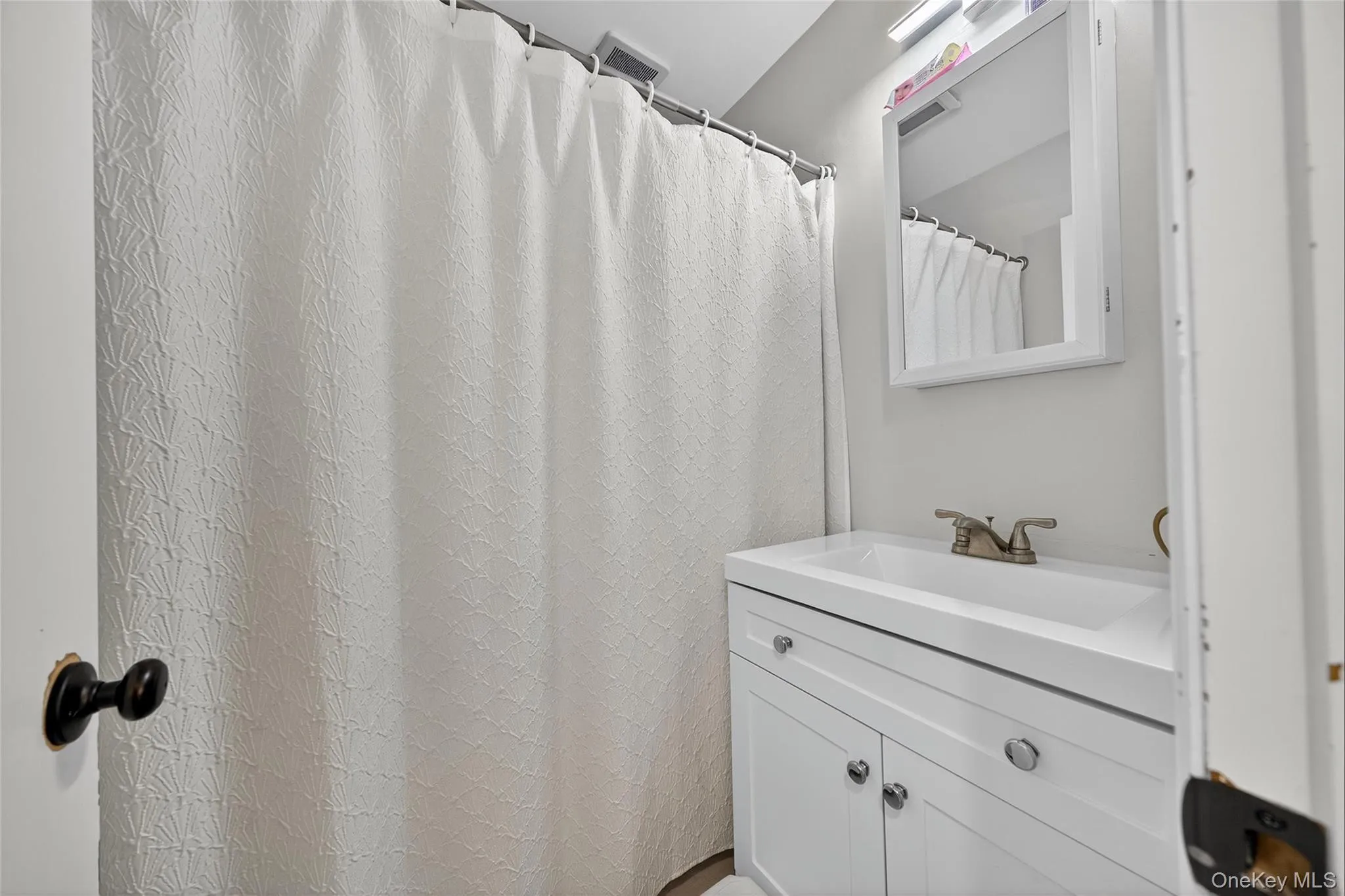 11 Pennsylvania Avenue, Monroe, NY, 4 Bedrooms Bedrooms, 8 Rooms Rooms,3 BathroomsBathrooms,Residential,For Rent,Pennsylvania,0,1051111 11 Pennsylvania Avenue, Monroe, NY, 4 Bedrooms Bedrooms, 8 Rooms Rooms,3 BathroomsBathrooms,Residential,For Rent,Pennsylvania,0,1051111