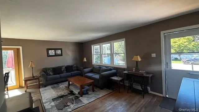 12 Chance Place, West Babylon, NY, 3 Bedrooms Bedrooms, 5 Rooms Rooms,2 BathroomsBathrooms,Residential,For Rent,Chance,0,1051112 12 Chance Place, West Babylon, NY, 3 Bedrooms Bedrooms, 5 Rooms Rooms,2 BathroomsBathrooms,Residential,For Rent,Chance,0,1051112