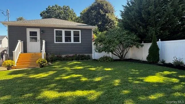 12 Chance Place, West Babylon, NY, 3 Bedrooms Bedrooms, 5 Rooms Rooms,2 BathroomsBathrooms,Residential,For Rent,Chance,0,1051112 12 Chance Place, West Babylon, NY, 3 Bedrooms Bedrooms, 5 Rooms Rooms,2 BathroomsBathrooms,Residential,For Rent,Chance,0,1051112
