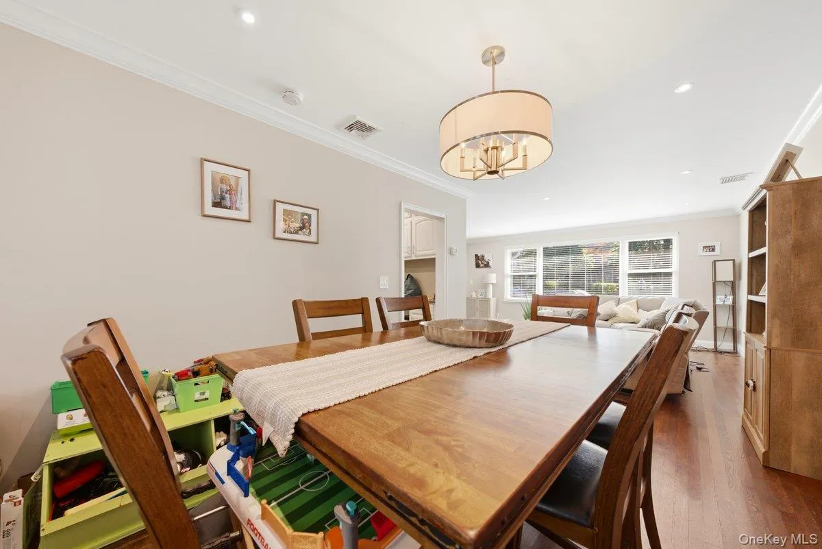 197 Saint Johns Avenue, Yonkers, NY, 3 Bedrooms Bedrooms, 10 Rooms Rooms,3 BathroomsBathrooms,Residential,For Rent,Saint Johns,0,1051116 197 Saint Johns Avenue, Yonkers, NY, 3 Bedrooms Bedrooms, 10 Rooms Rooms,3 BathroomsBathrooms,Residential,For Rent,Saint Johns,0,1051116