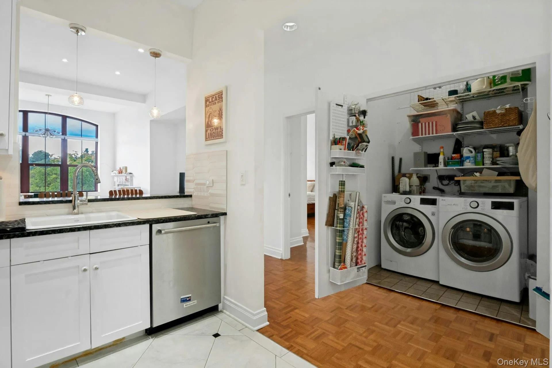 Full-size washer/dryer adds great convenience Full-size washer/dryer adds great convenience