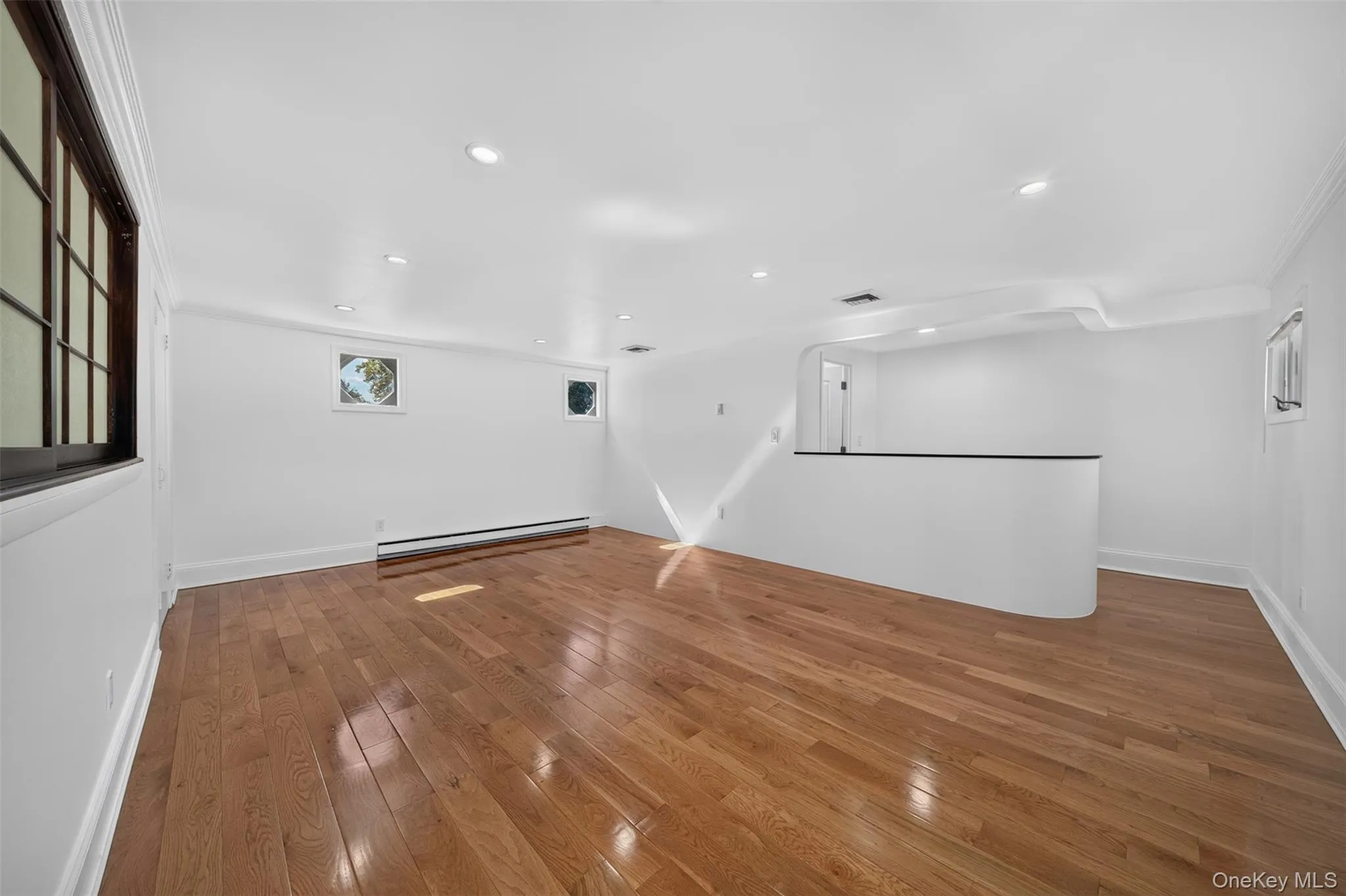 11 Lincrest Street, Oyster Bay, NY, 5 Bedrooms Bedrooms, 8 Rooms Rooms,3 BathroomsBathrooms,Residential,For Rent,Lincrest,0,1051121 11 Lincrest Street, Oyster Bay, NY, 5 Bedrooms Bedrooms, 8 Rooms Rooms,3 BathroomsBathrooms,Residential,For Rent,Lincrest,0,1051121