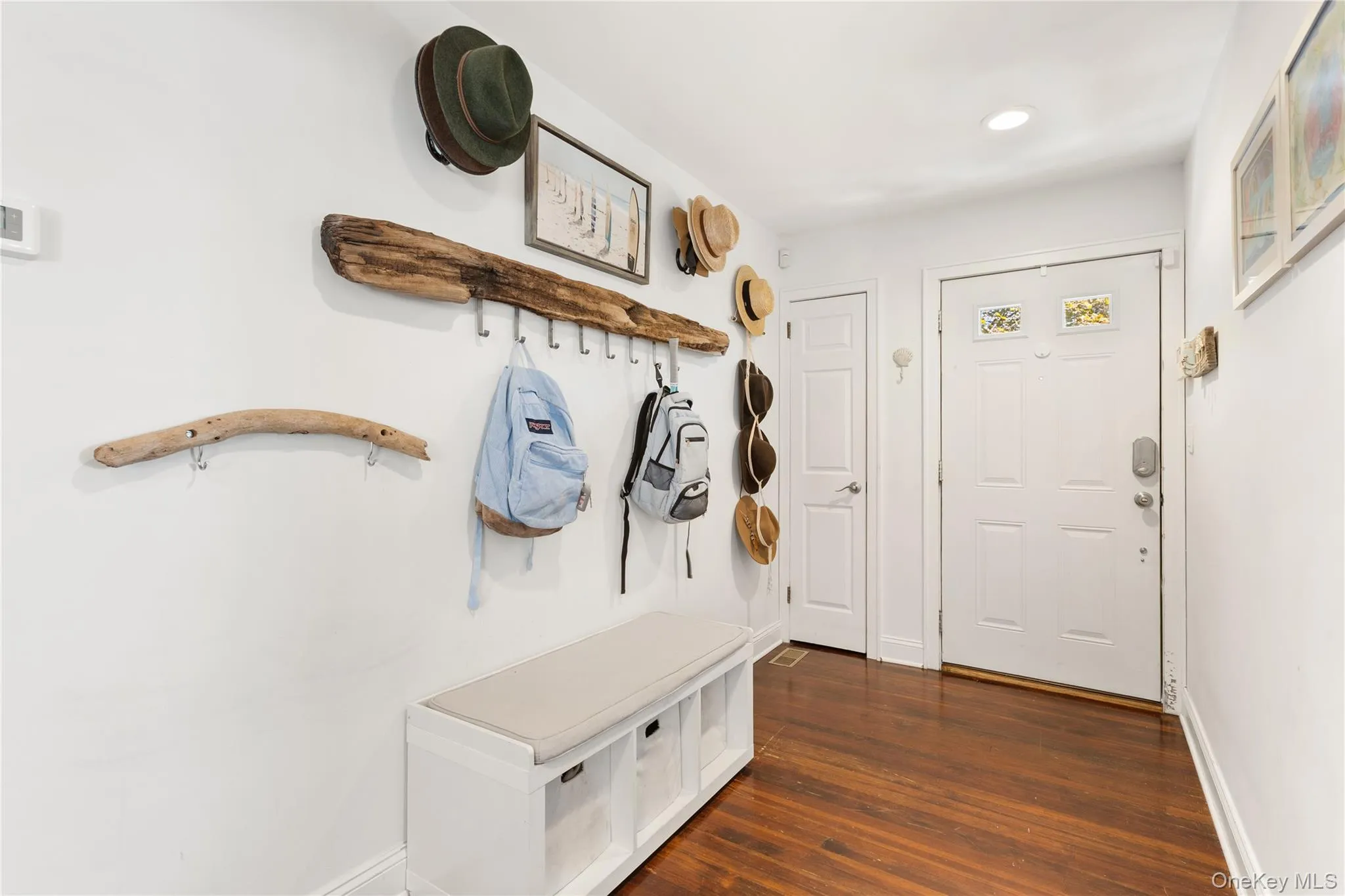 124 Smith Avenue, Islip, NY, 3 Bedrooms Bedrooms, 9 Rooms Rooms,2 BathroomsBathrooms,Residential,For Rent,Smith,0,1051127 124 Smith Avenue, Islip, NY, 3 Bedrooms Bedrooms, 9 Rooms Rooms,2 BathroomsBathrooms,Residential,For Rent,Smith,0,1051127