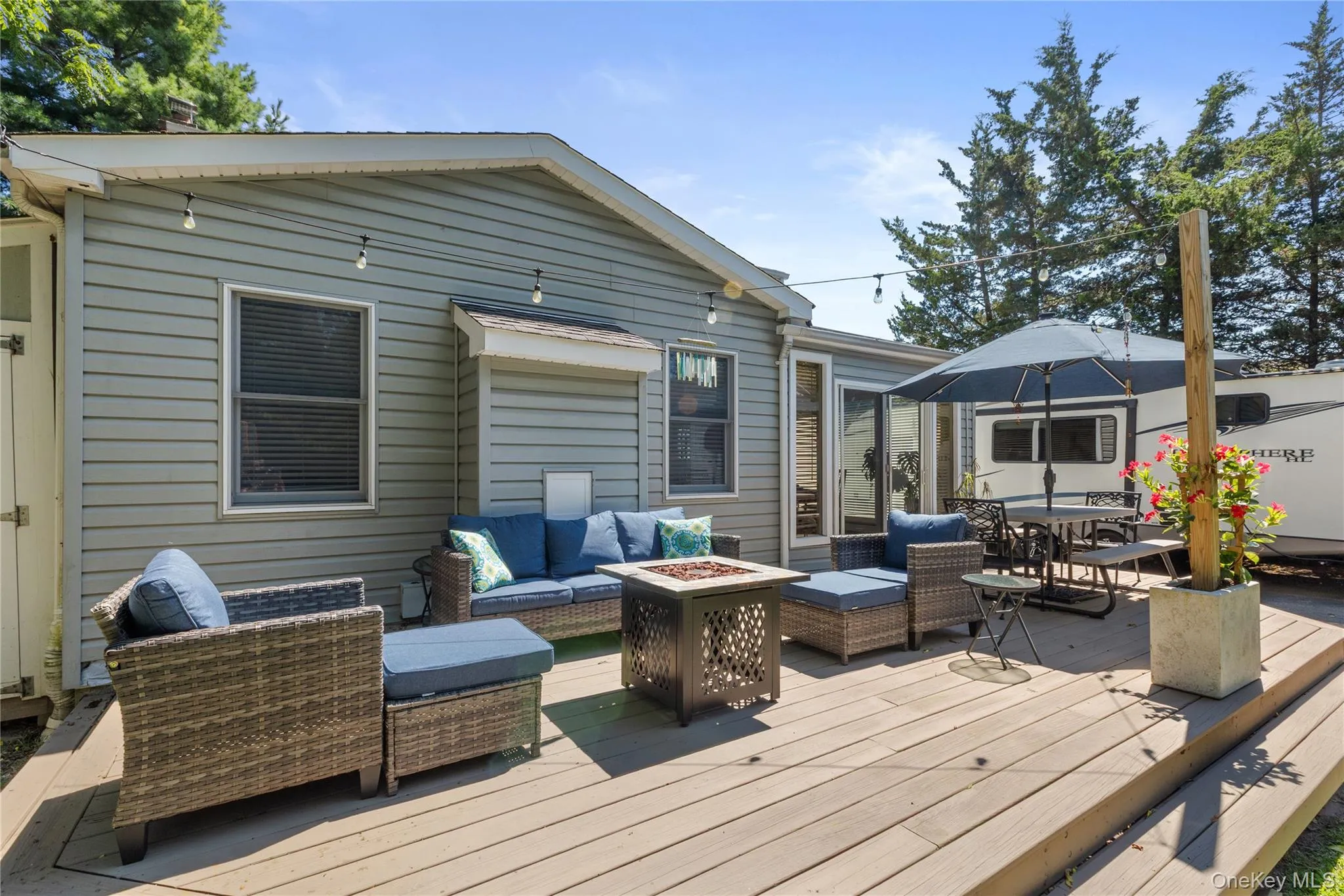 124 Smith Avenue, Islip, NY, 3 Bedrooms Bedrooms, 9 Rooms Rooms,2 BathroomsBathrooms,Residential,For Rent,Smith,0,1051127 124 Smith Avenue, Islip, NY, 3 Bedrooms Bedrooms, 9 Rooms Rooms,2 BathroomsBathrooms,Residential,For Rent,Smith,0,1051127