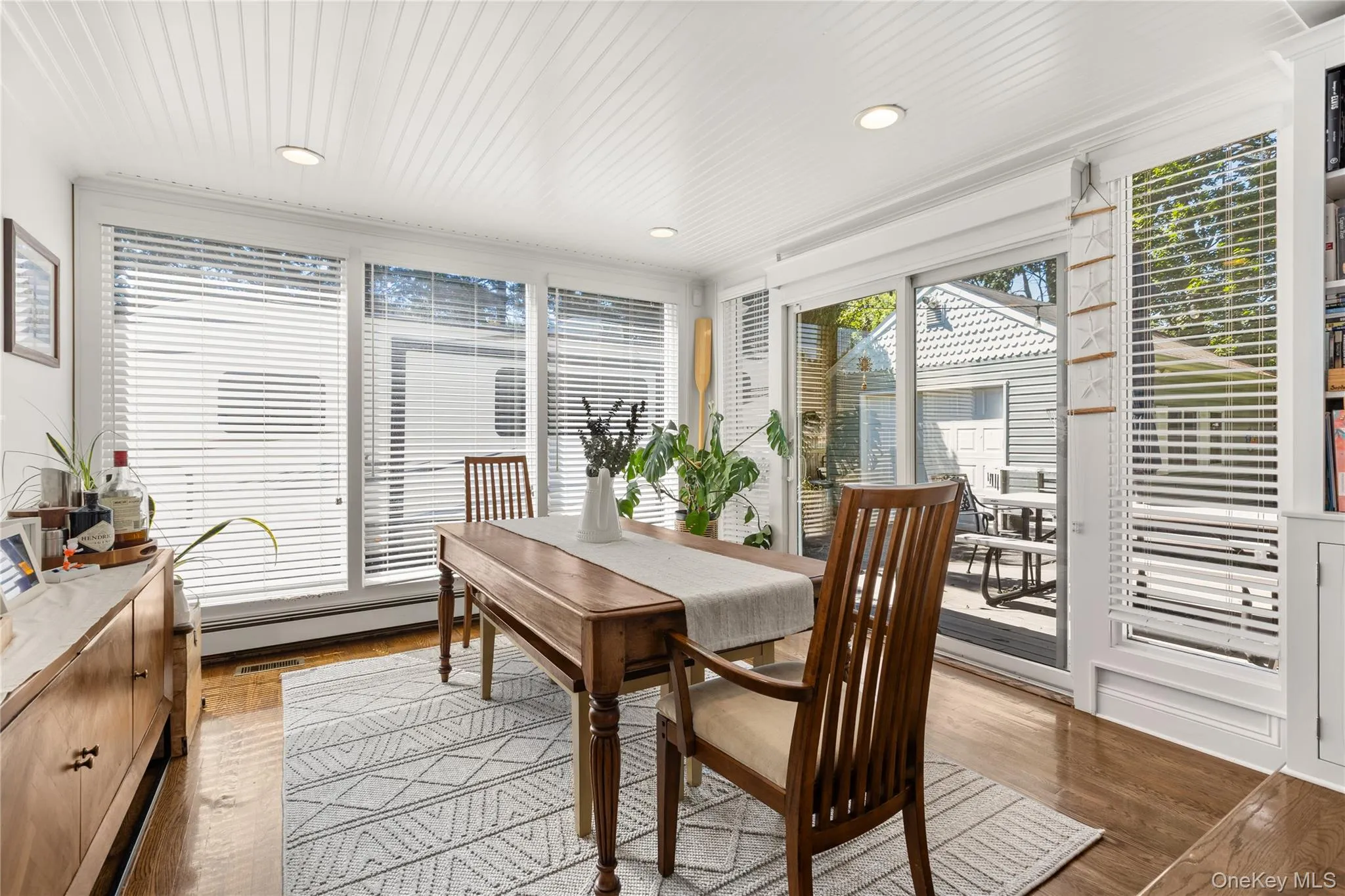 124 Smith Avenue, Islip, NY, 3 Bedrooms Bedrooms, 9 Rooms Rooms,2 BathroomsBathrooms,Residential,For Rent,Smith,0,1051127 124 Smith Avenue, Islip, NY, 3 Bedrooms Bedrooms, 9 Rooms Rooms,2 BathroomsBathrooms,Residential,For Rent,Smith,0,1051127