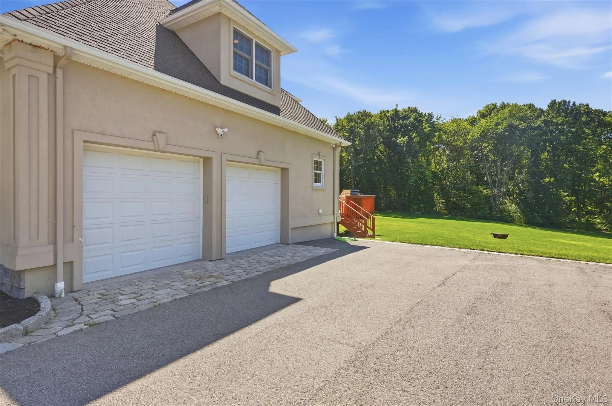 2-car garage with tall ceilings 2-car garage with tall ceilings