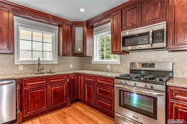 199 Royal Avenue, North Hempstead, NY, 4 Bedrooms Bedrooms, 7 Rooms Rooms,3 BathroomsBathrooms,Residential,For Rent,Royal,0,1051130 199 Royal Avenue, North Hempstead, NY, 4 Bedrooms Bedrooms, 7 Rooms Rooms,3 BathroomsBathrooms,Residential,For Rent,Royal,0,1051130