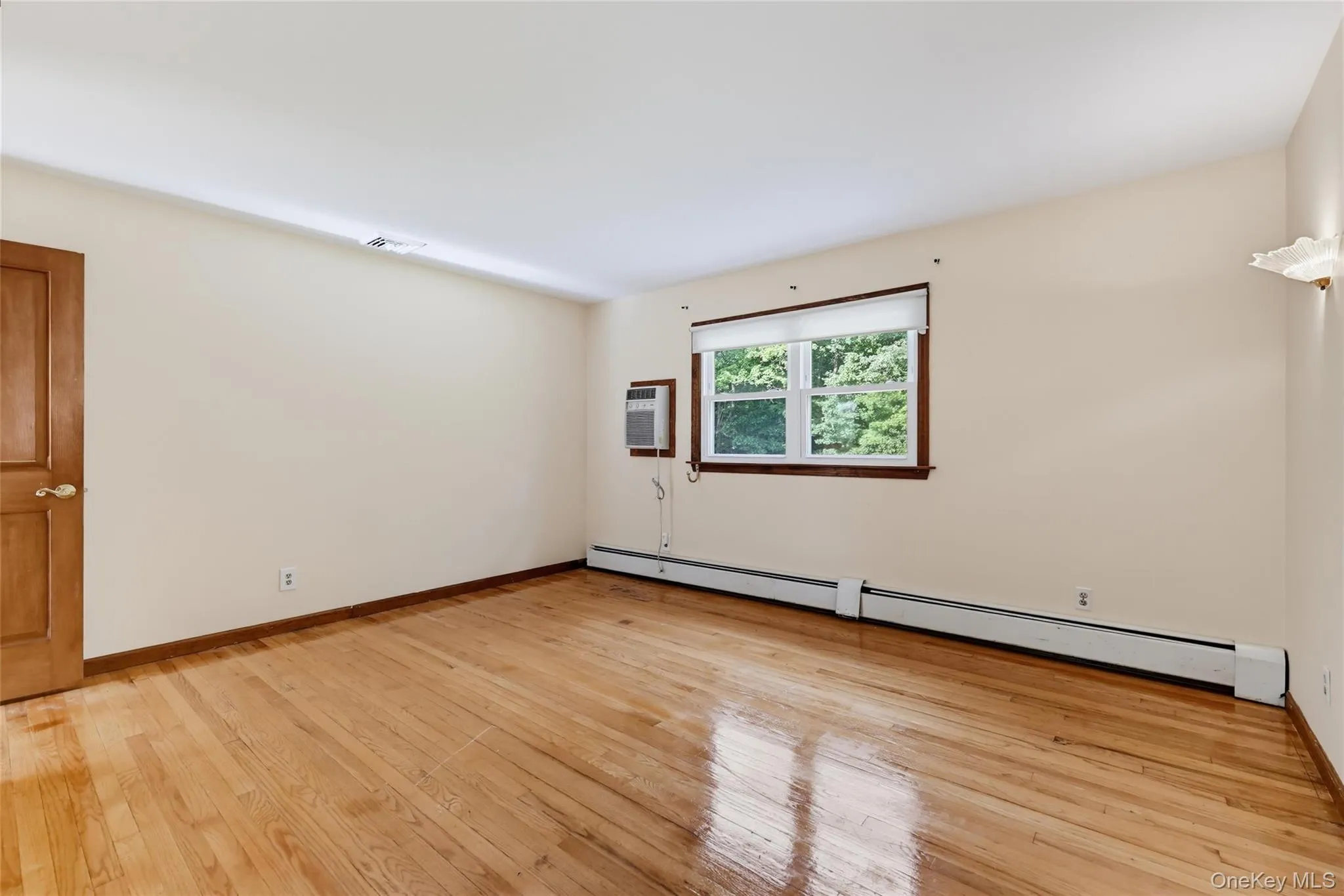 70 Bayberry Drive, Monroe, NY, 3 Bedrooms Bedrooms, 5 Rooms Rooms,1 BathroomBathrooms,Residential,For Rent,Bayberry,0,1051134 70 Bayberry Drive, Monroe, NY, 3 Bedrooms Bedrooms, 5 Rooms Rooms,1 BathroomBathrooms,Residential,For Rent,Bayberry,0,1051134