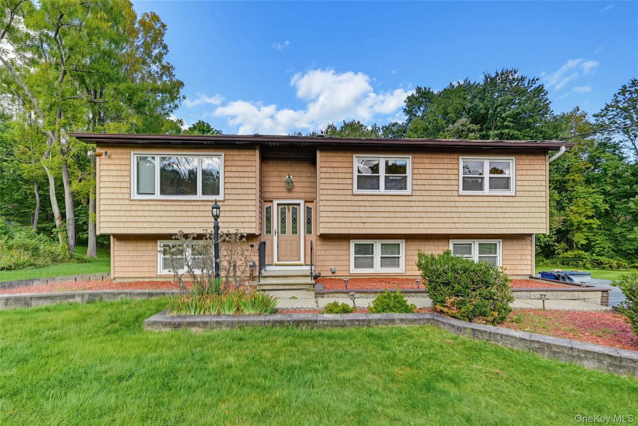 70 Bayberry Drive, Monroe, NY, 3 Bedrooms Bedrooms, 5 Rooms Rooms,1 BathroomBathrooms,Residential,For Rent,Bayberry,0,1051134 70 Bayberry Drive, Monroe, NY, 3 Bedrooms Bedrooms, 5 Rooms Rooms,1 BathroomBathrooms,Residential,For Rent,Bayberry,0,1051134