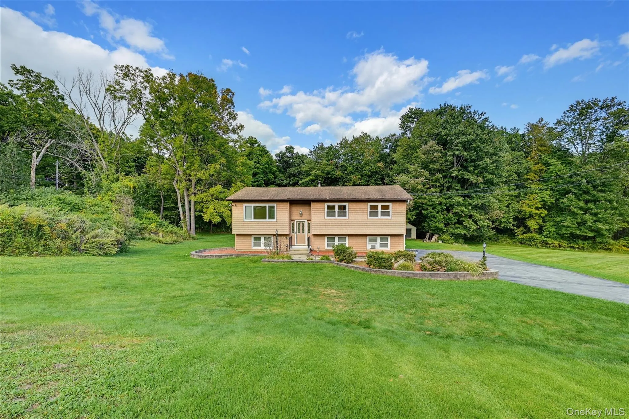 70 Bayberry Drive, Monroe, NY, 3 Bedrooms Bedrooms, 5 Rooms Rooms,1 BathroomBathrooms,Residential,For Rent,Bayberry,0,1051134 70 Bayberry Drive, Monroe, NY, 3 Bedrooms Bedrooms, 5 Rooms Rooms,1 BathroomBathrooms,Residential,For Rent,Bayberry,0,1051134