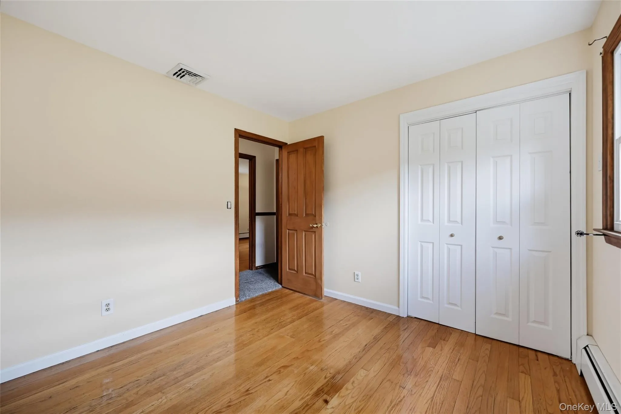 70 Bayberry Drive, Monroe, NY, 3 Bedrooms Bedrooms, 5 Rooms Rooms,1 BathroomBathrooms,Residential,For Rent,Bayberry,0,1051134 70 Bayberry Drive, Monroe, NY, 3 Bedrooms Bedrooms, 5 Rooms Rooms,1 BathroomBathrooms,Residential,For Rent,Bayberry,0,1051134