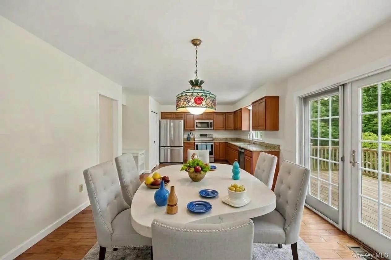 The breakfast nook is more than a nook. It's very spacious. The breakfast nook is more than a nook. It's very spacious.