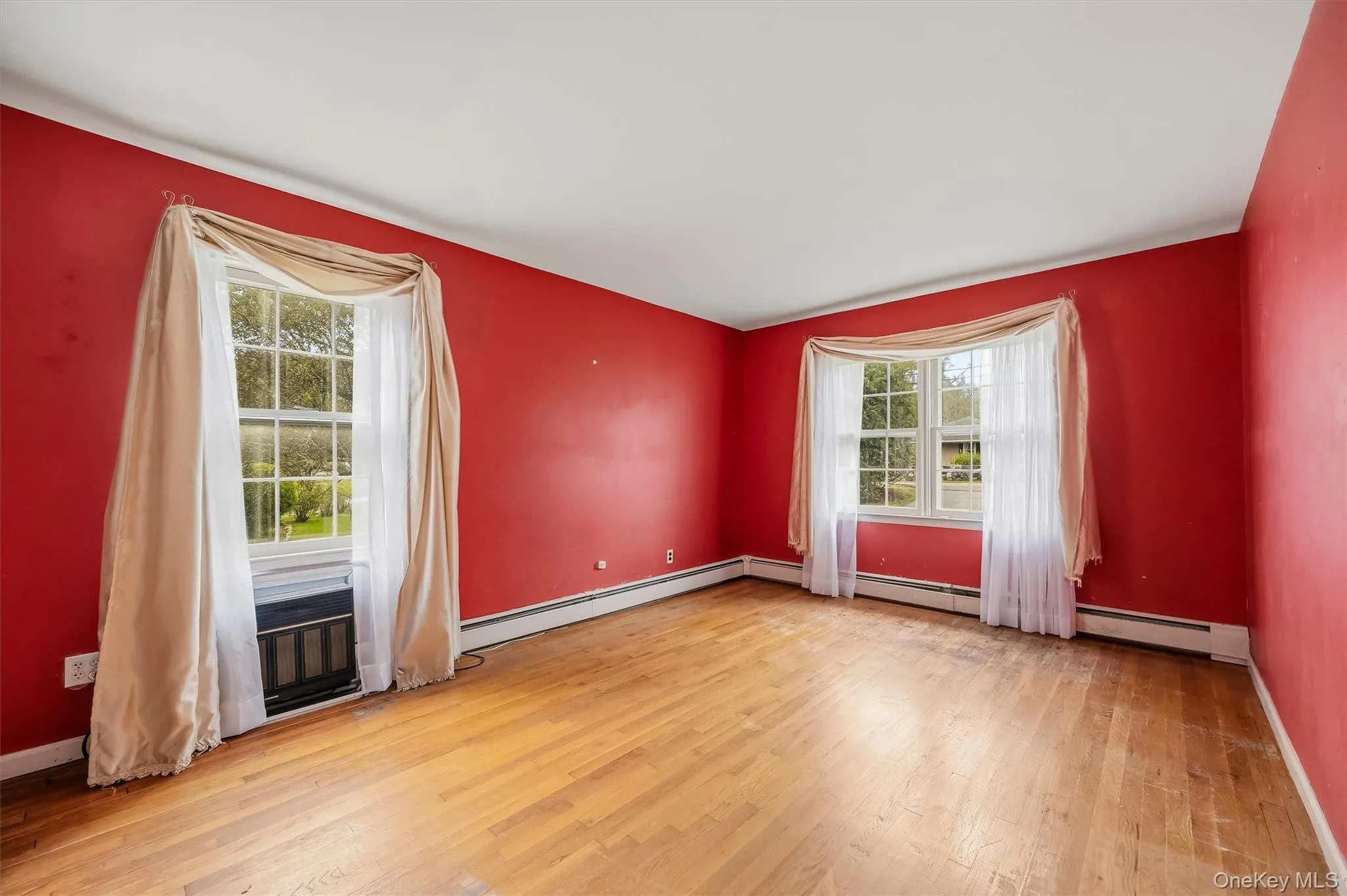 Oversized for a media room or space for a home office area as well. Oversized for a media room or space for a home office area as well.