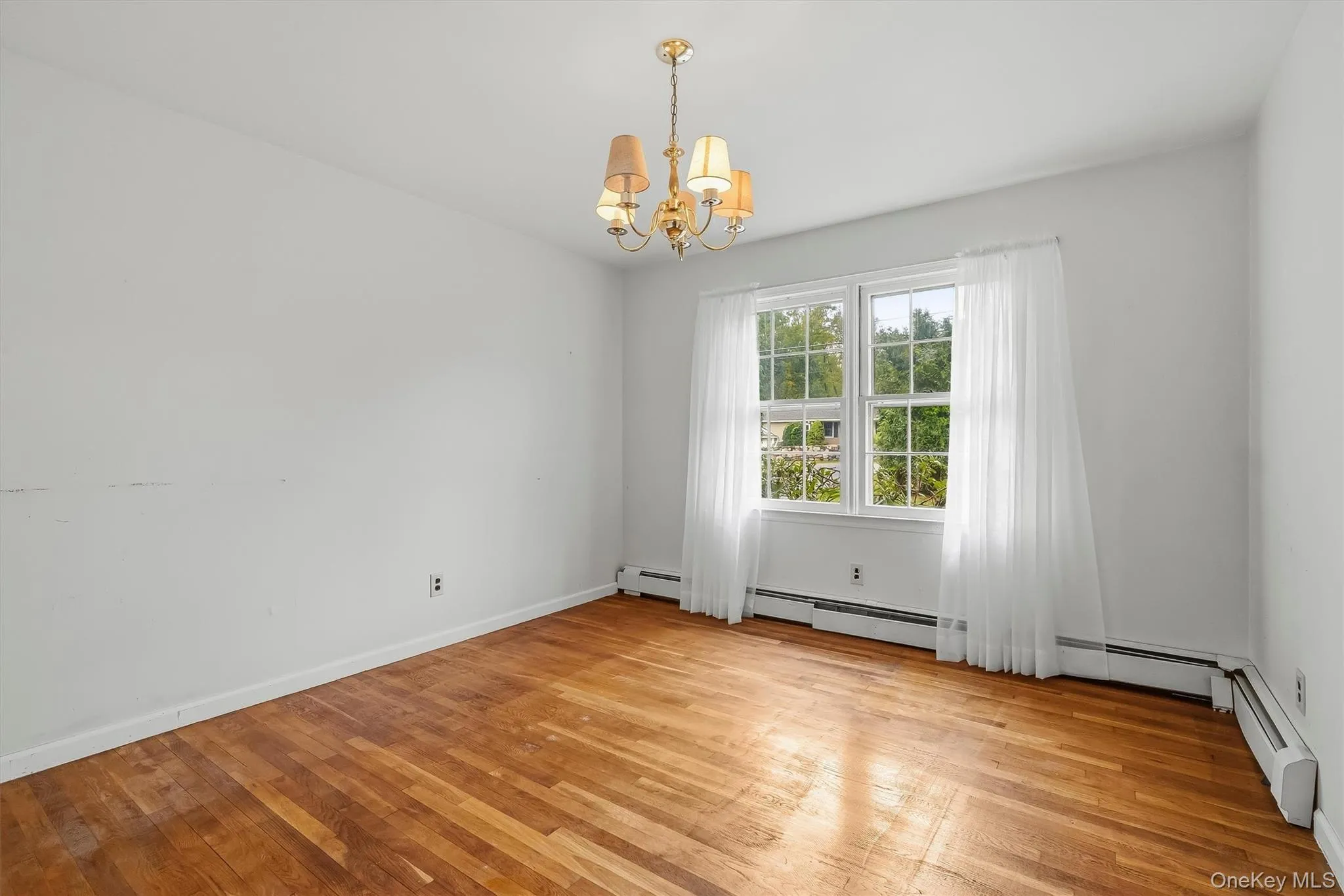 The generous dining room is perfect for large gatherings. The generous dining room is perfect for large gatherings.