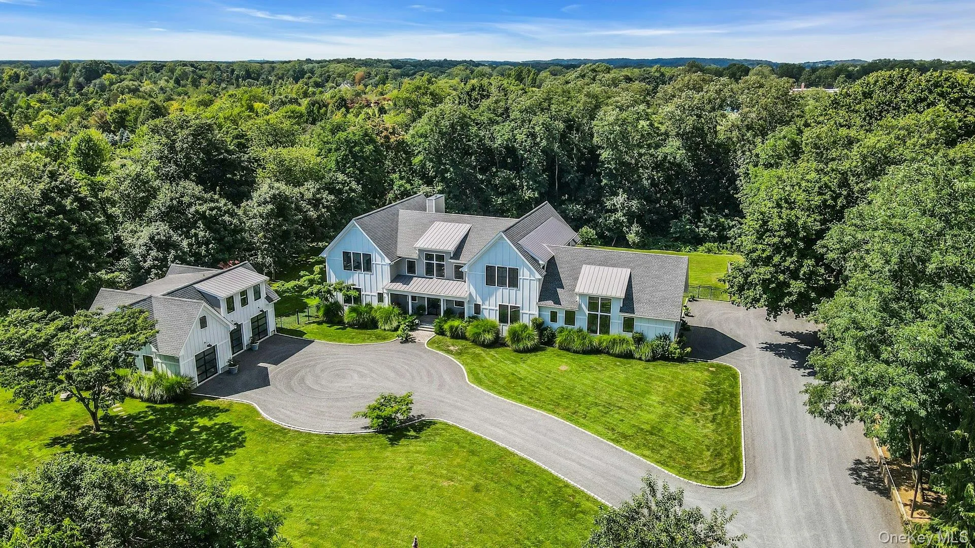 712 Hubbard Avenue, Riverhead, NY, 4 Bedrooms Bedrooms, 10 Rooms Rooms,4 BathroomsBathrooms,Residential,For Rent,Hubbard,0,1051138 712 Hubbard Avenue, Riverhead, NY, 4 Bedrooms Bedrooms, 10 Rooms Rooms,4 BathroomsBathrooms,Residential,For Rent,Hubbard,0,1051138